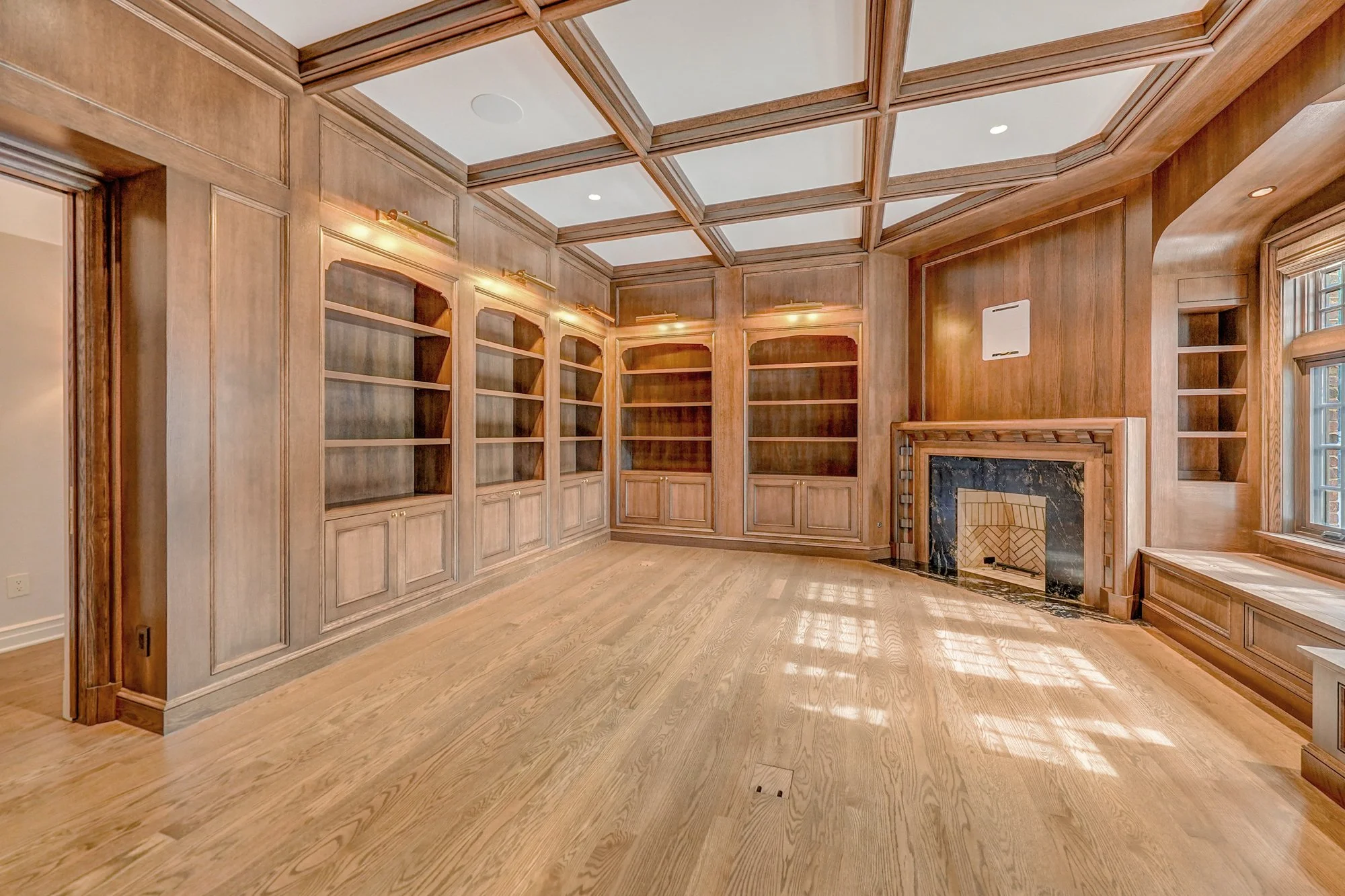 2345 Van Dorn-019.jpeg