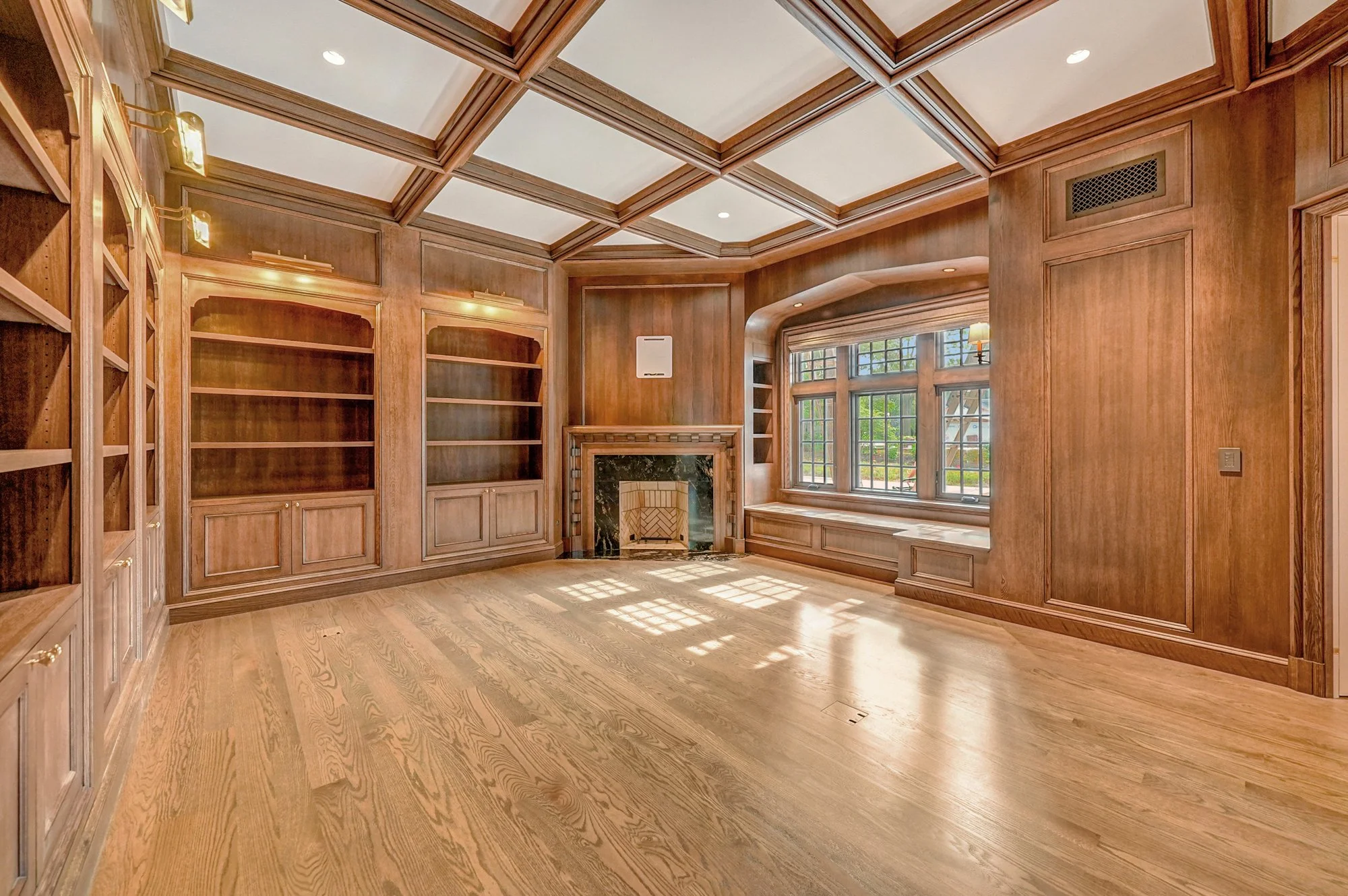 2345 Van Dorn-021.jpeg