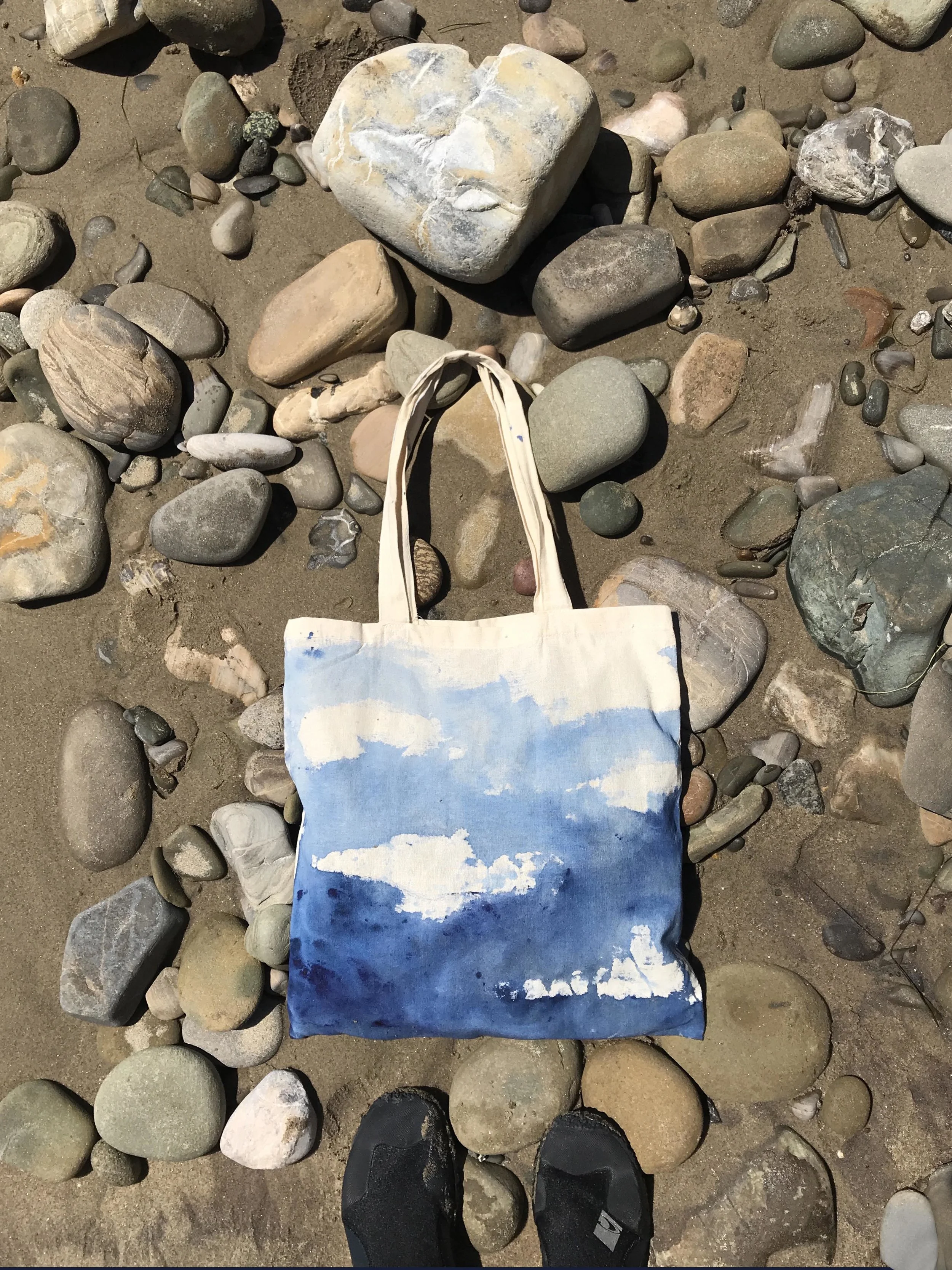 ToteBeachHeartStone.jpg