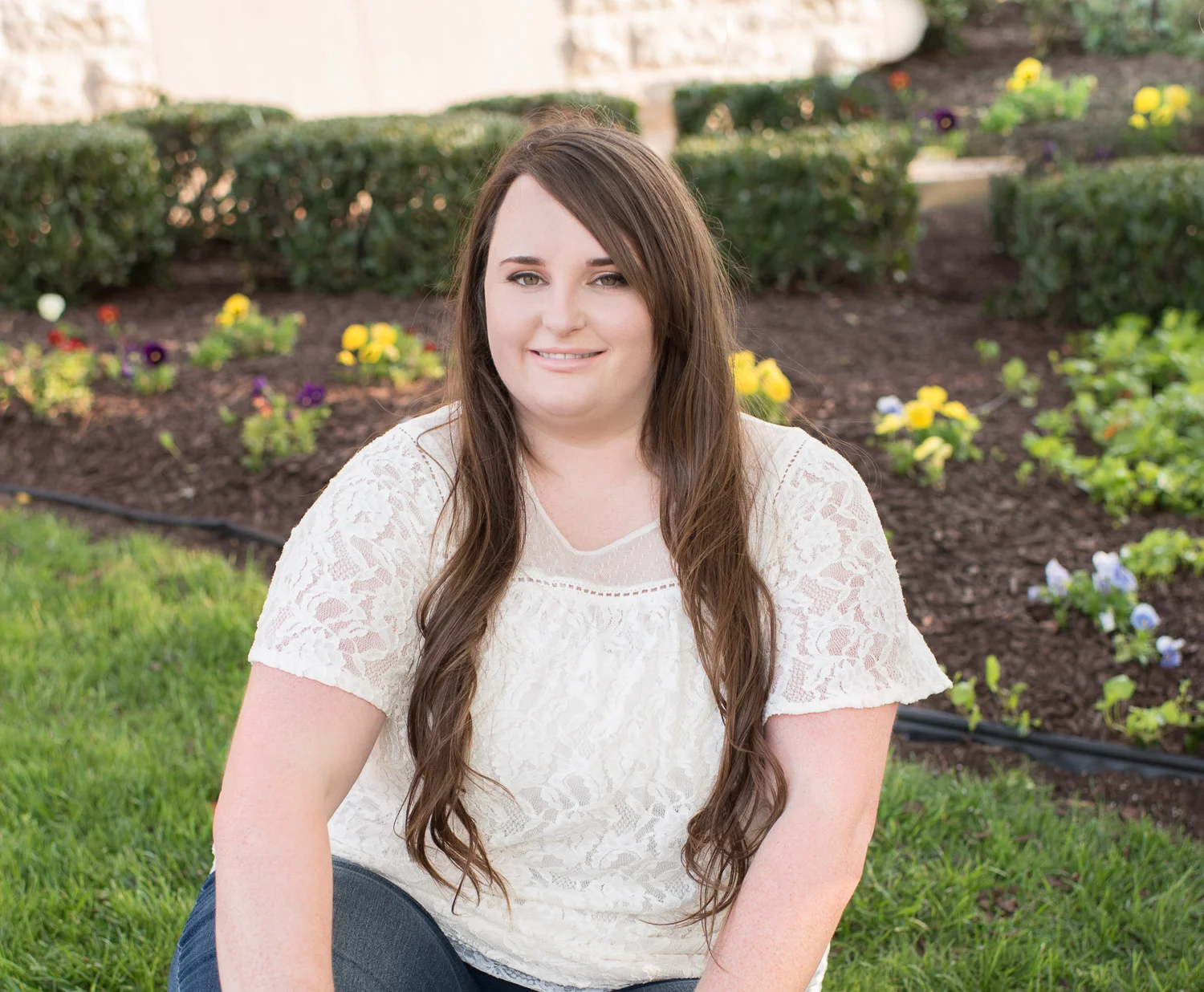 Senior College Photographer. Outdoor photos in Clarksville TN