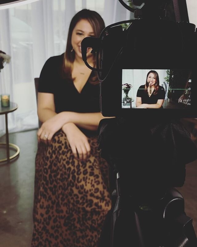 ✨ Working with everyday women, my dream clients, to inspire confidence and self-love⁣⁣⁣
⁣⁣
✨ Waking up early without an alarm, feeling inspired to create and show up in my business without resistance⁠⁣⁣⁣
⁣⁣
✨ New clients hitting up my DMs &amp; websi