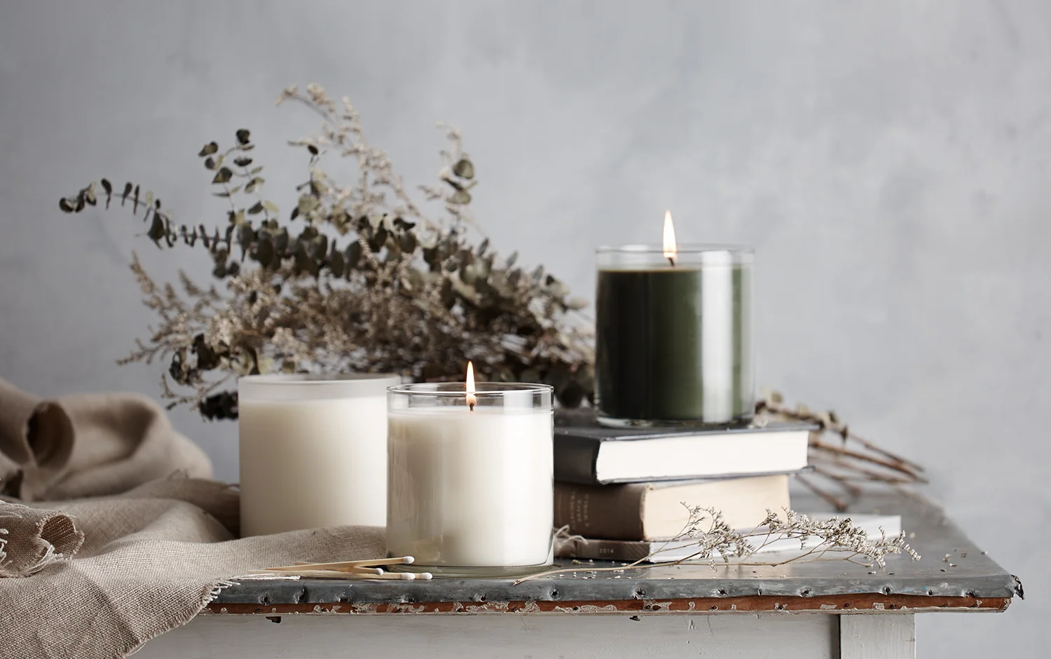 Archipelago_Candles_HOME_1064682287_EDITORIAL_181_flame_SQ.jpg