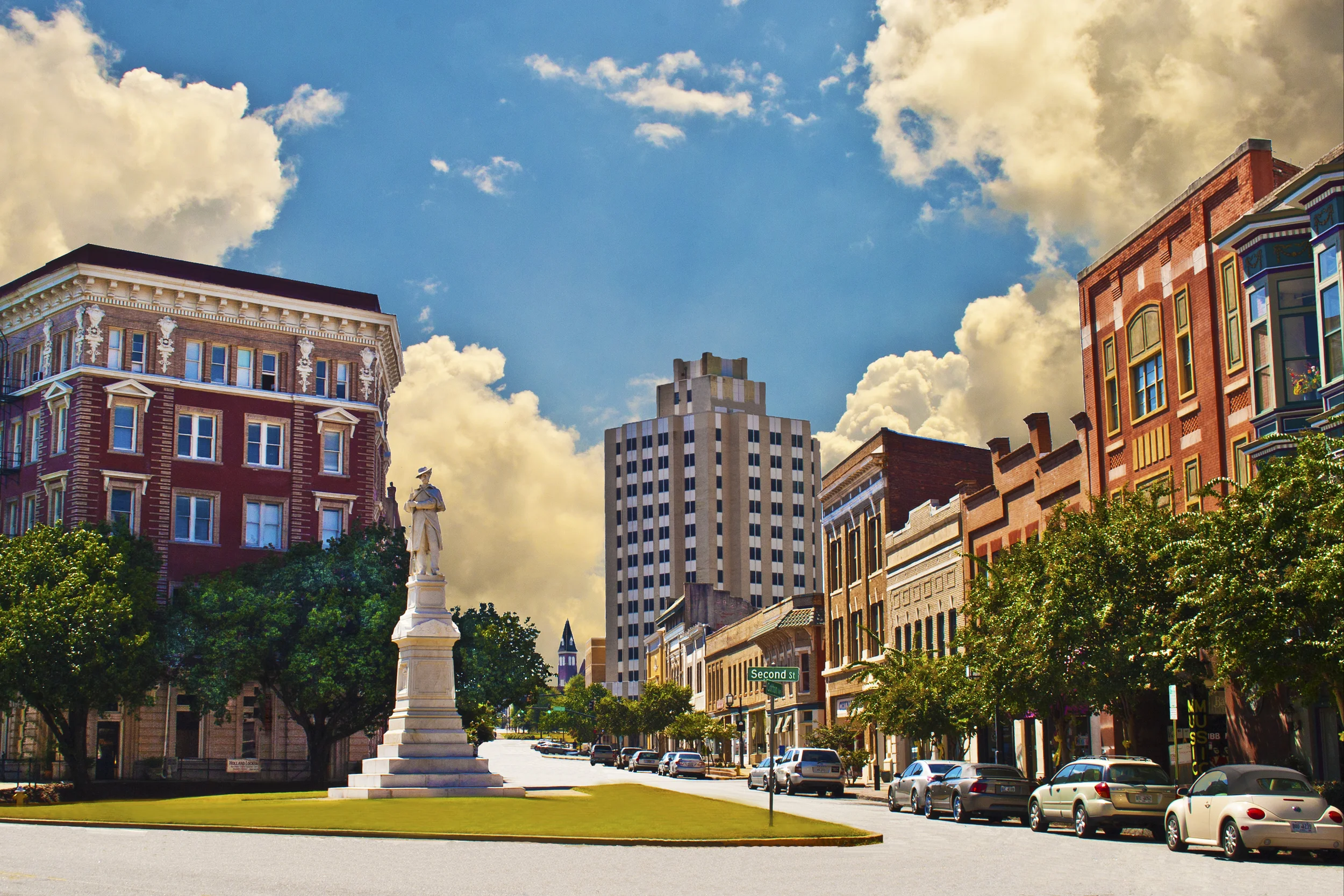 Cotton Avenue, Macon