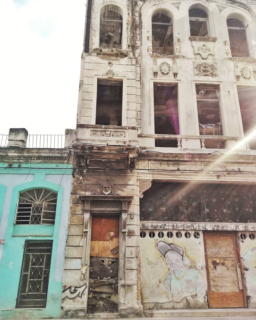 Cuba's Infrastructure
~
When I visited Cuba in 2019, I met kind people who were willing to help me find anything, who always said hello, who care about each other, who gave #besitos the second time we met. I see the struggle for #humanrights and fina