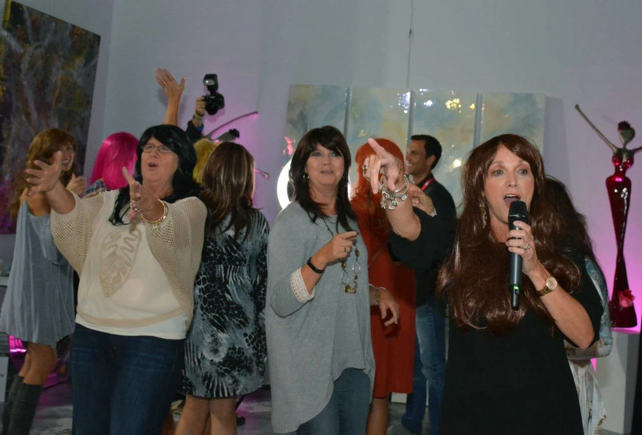 Karoake at Wiggin' Out 2016-4.jpg
