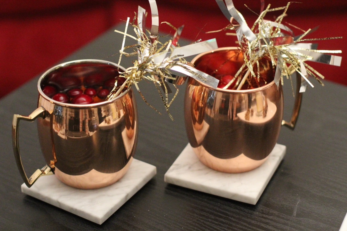 Tinsel Drink Stirrer // Moscow Mule Mugs use code LEMONBLONDE on the drink stirrers for 10% off through December Holiday drinks are a must! I lovee Moscow Mules! I'll do a post soon with a fun Christmas rendition of this classic drink!