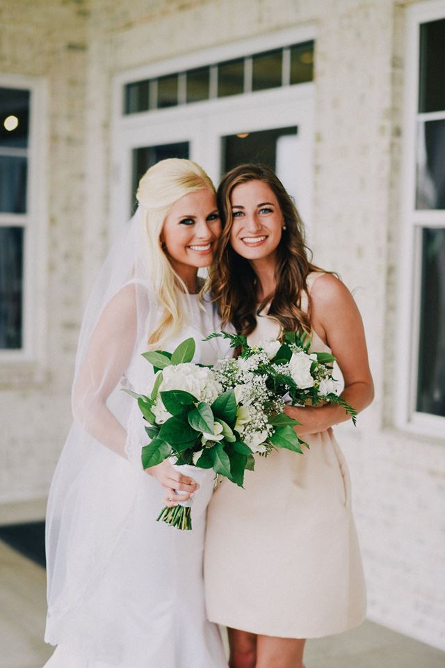 She's getting married in 3 weeks!!!