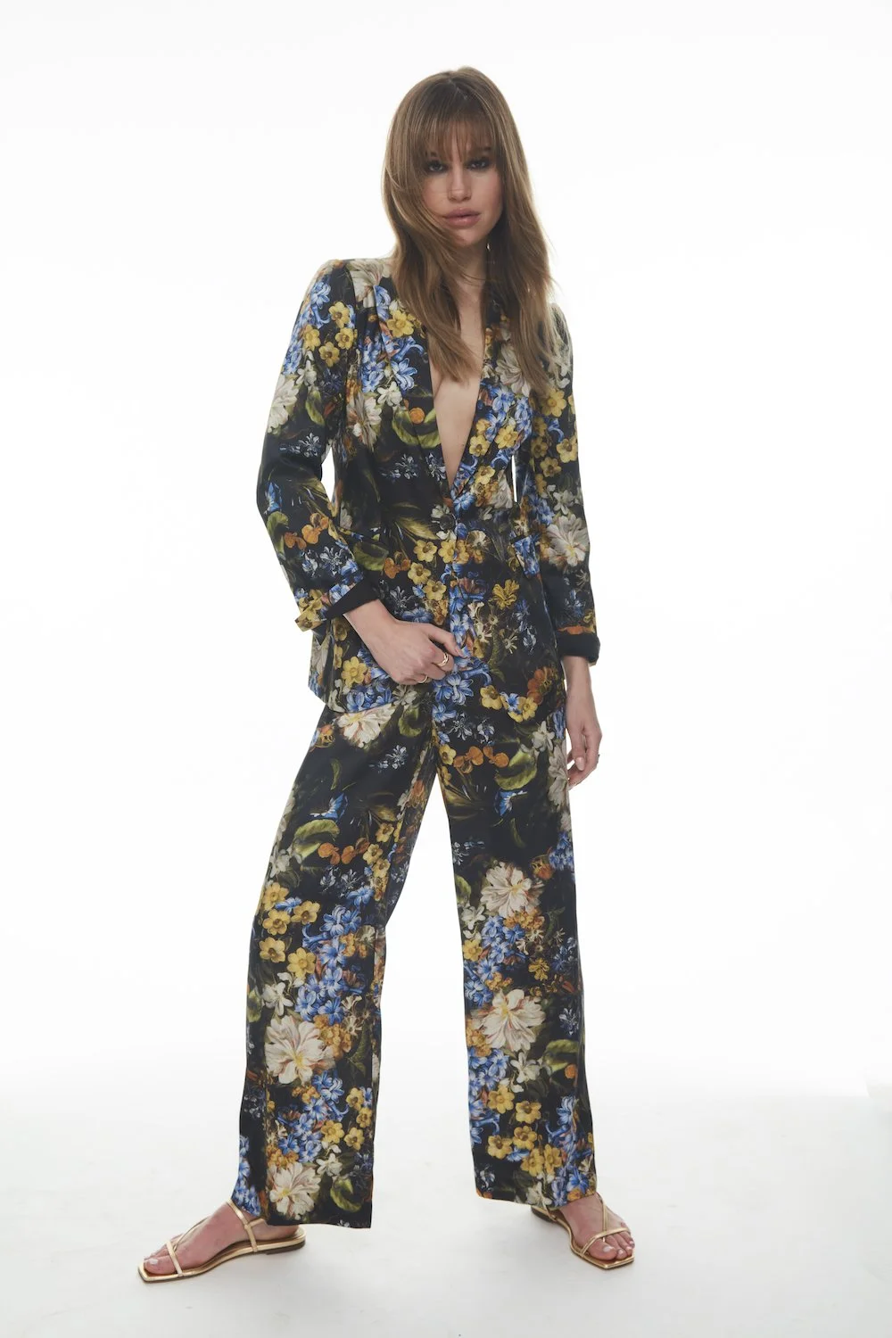 LOOK 49.jpg