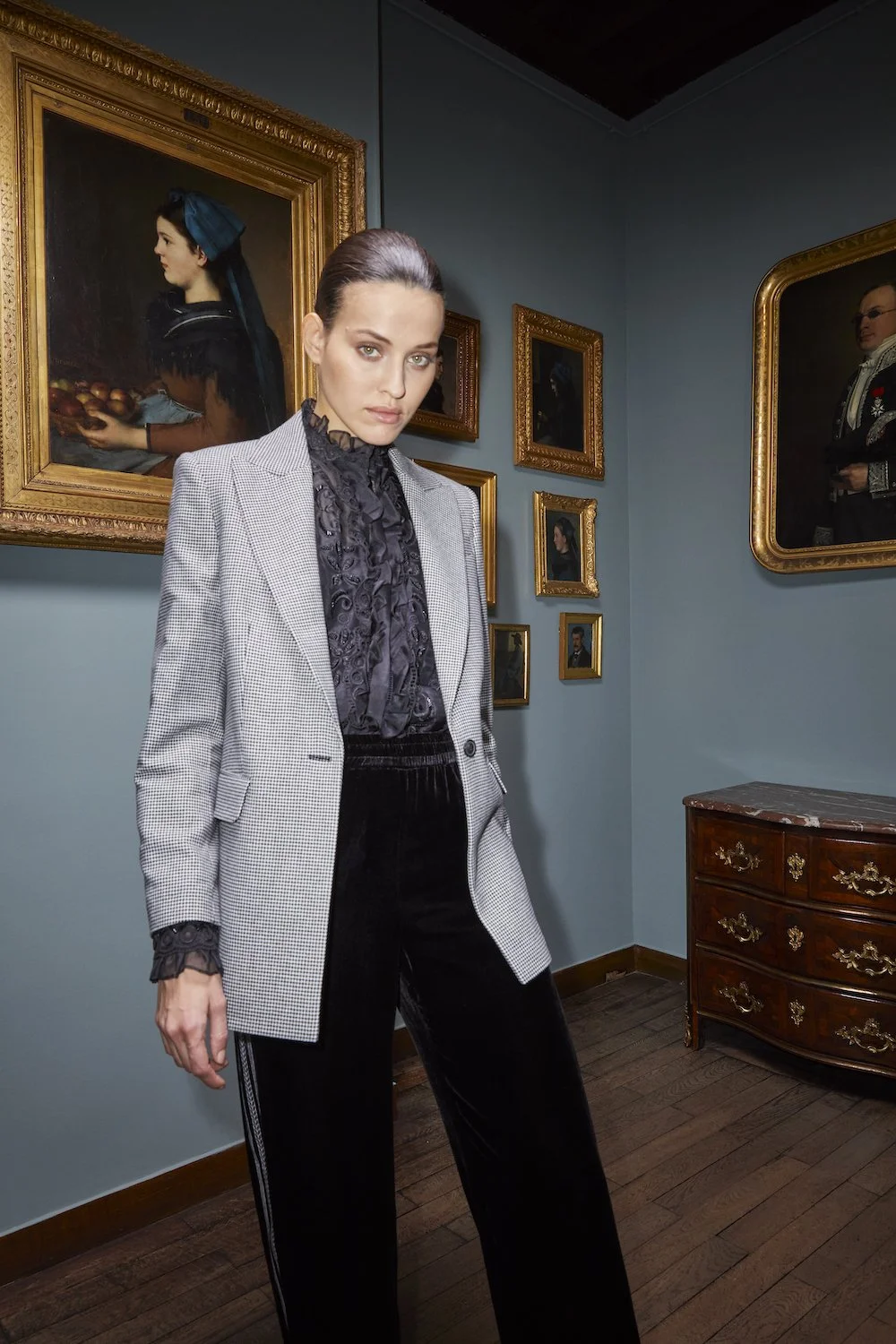 LOOK 37.jpg