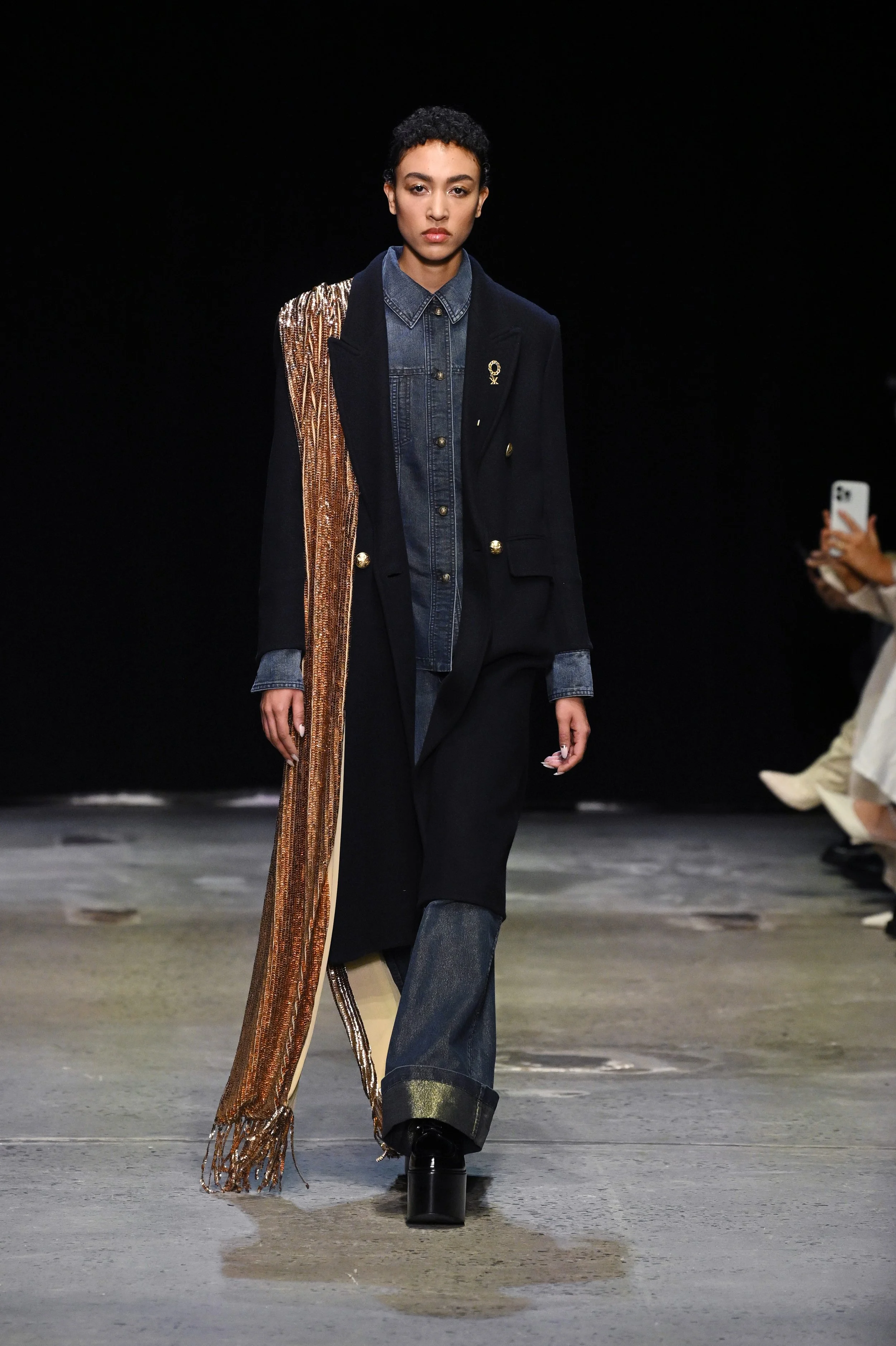 LOOK 12.JPG