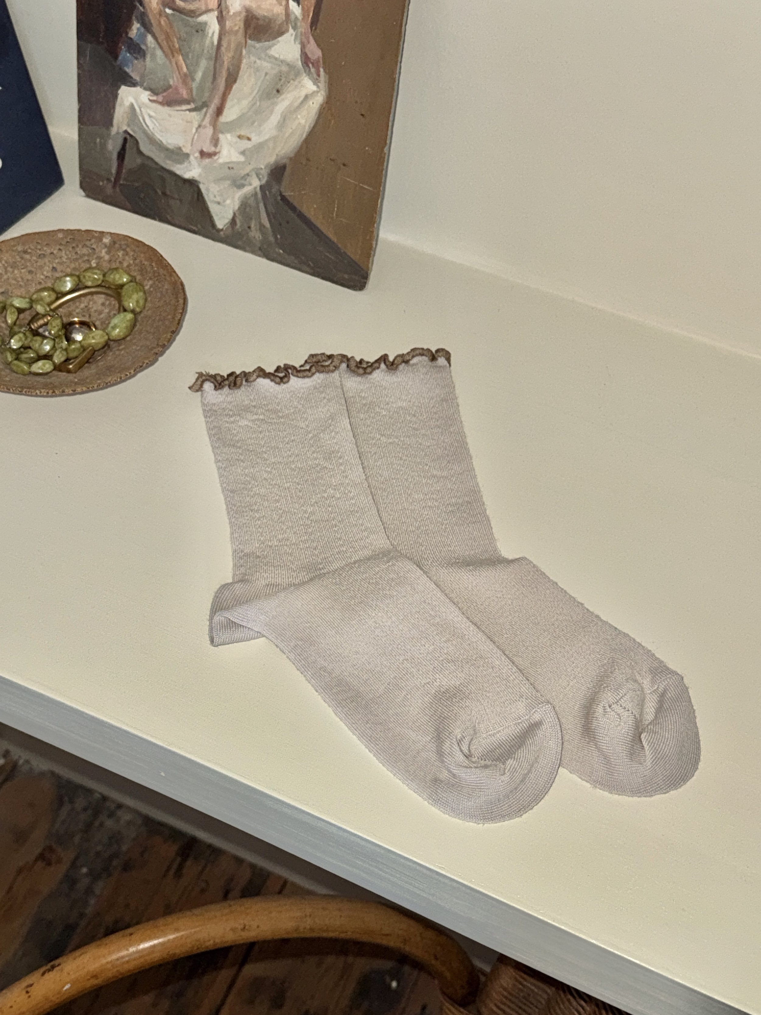 Merino frill socks | White