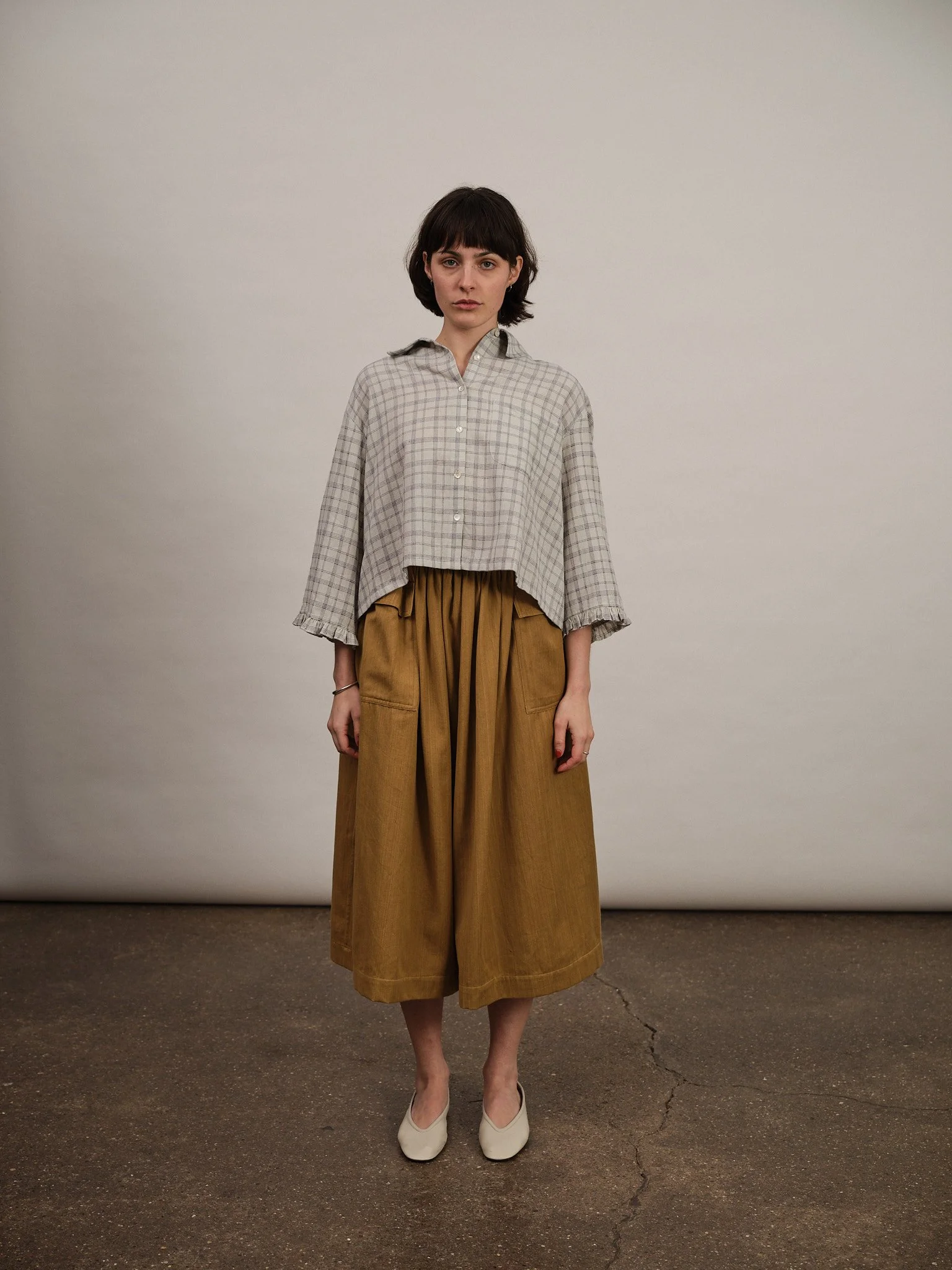 Lillian Frill Sleeve Shirt | Texture Plaid