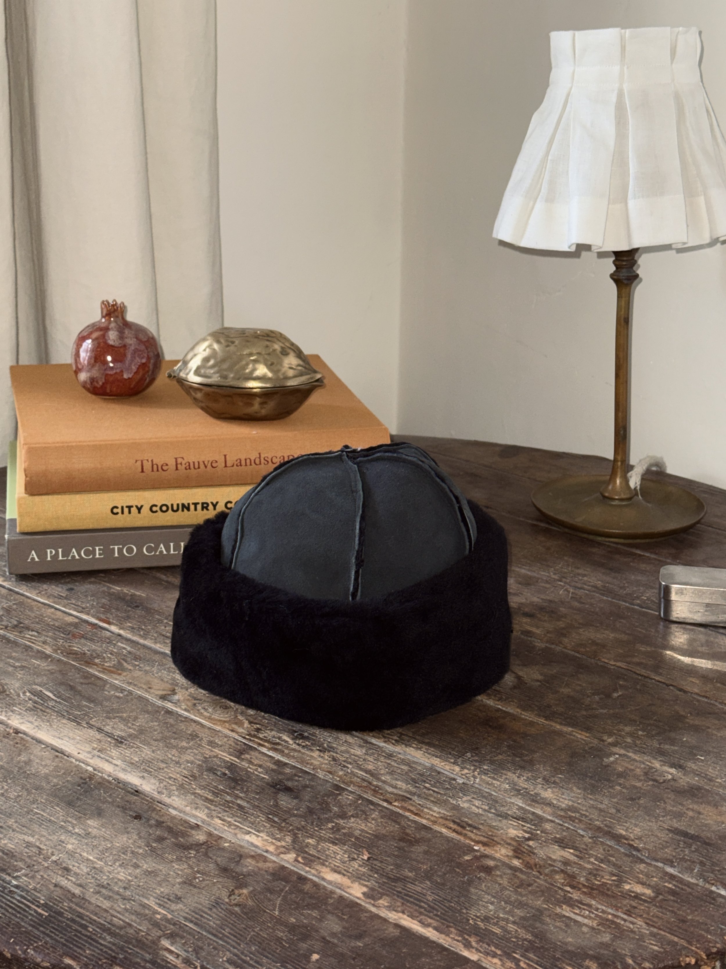 Shearling Hat | almost black