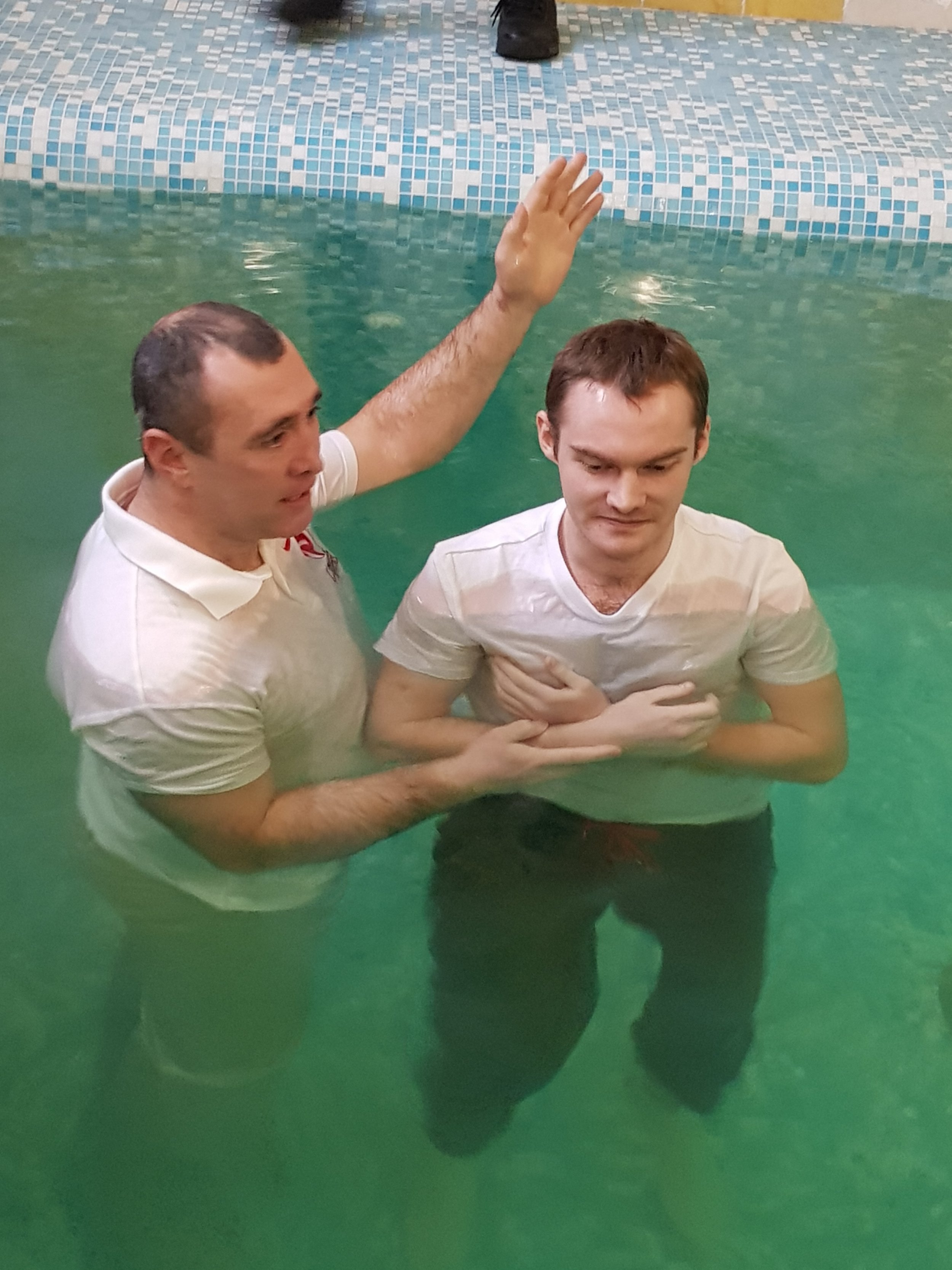 Sergey is getting baptized (Mogilev).jpg