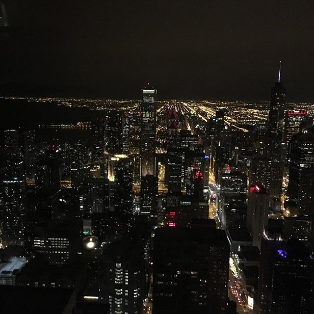 Chicago city view ❤️ small but breathtaking #magnificentmile #chicagorestaurantweek