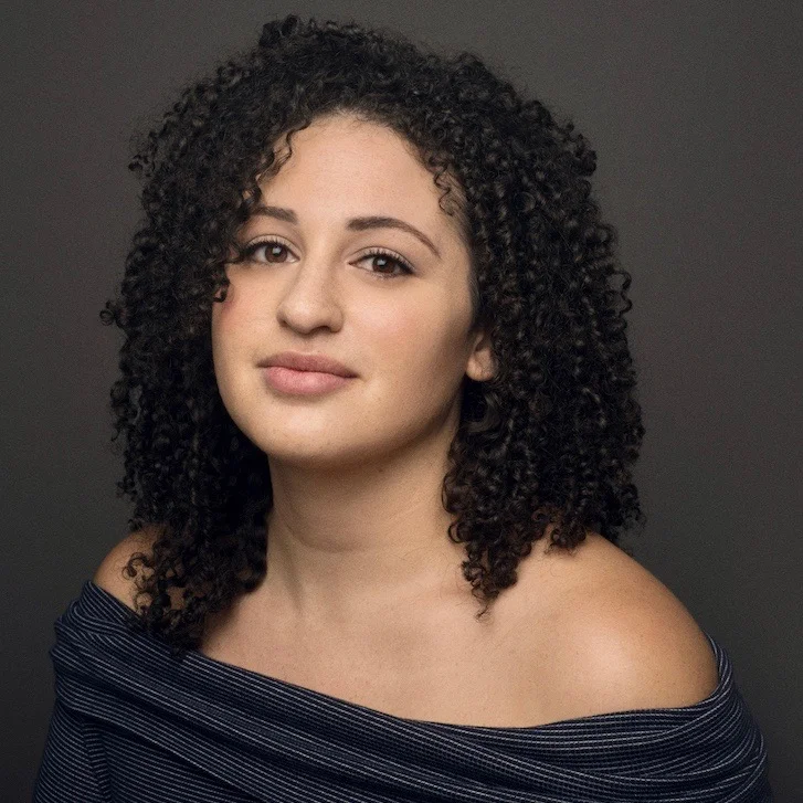 Simone Recasner who plays Lizzy Bennet