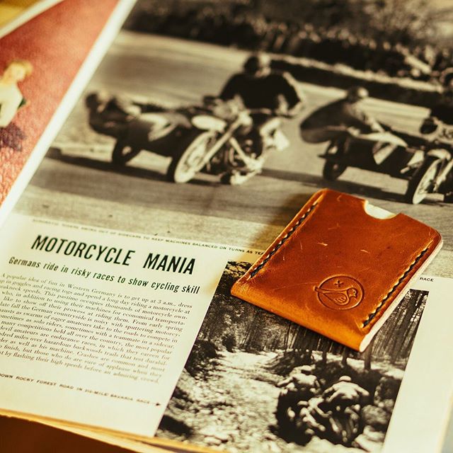 The Minimalist Wallet is just one of the fine #handcrafted stocking stuffers we&rsquo;ll be slinging at the @gansettbeer #MOHMarket on 11/23 &amp; 11/24. Come get one 🍻!
