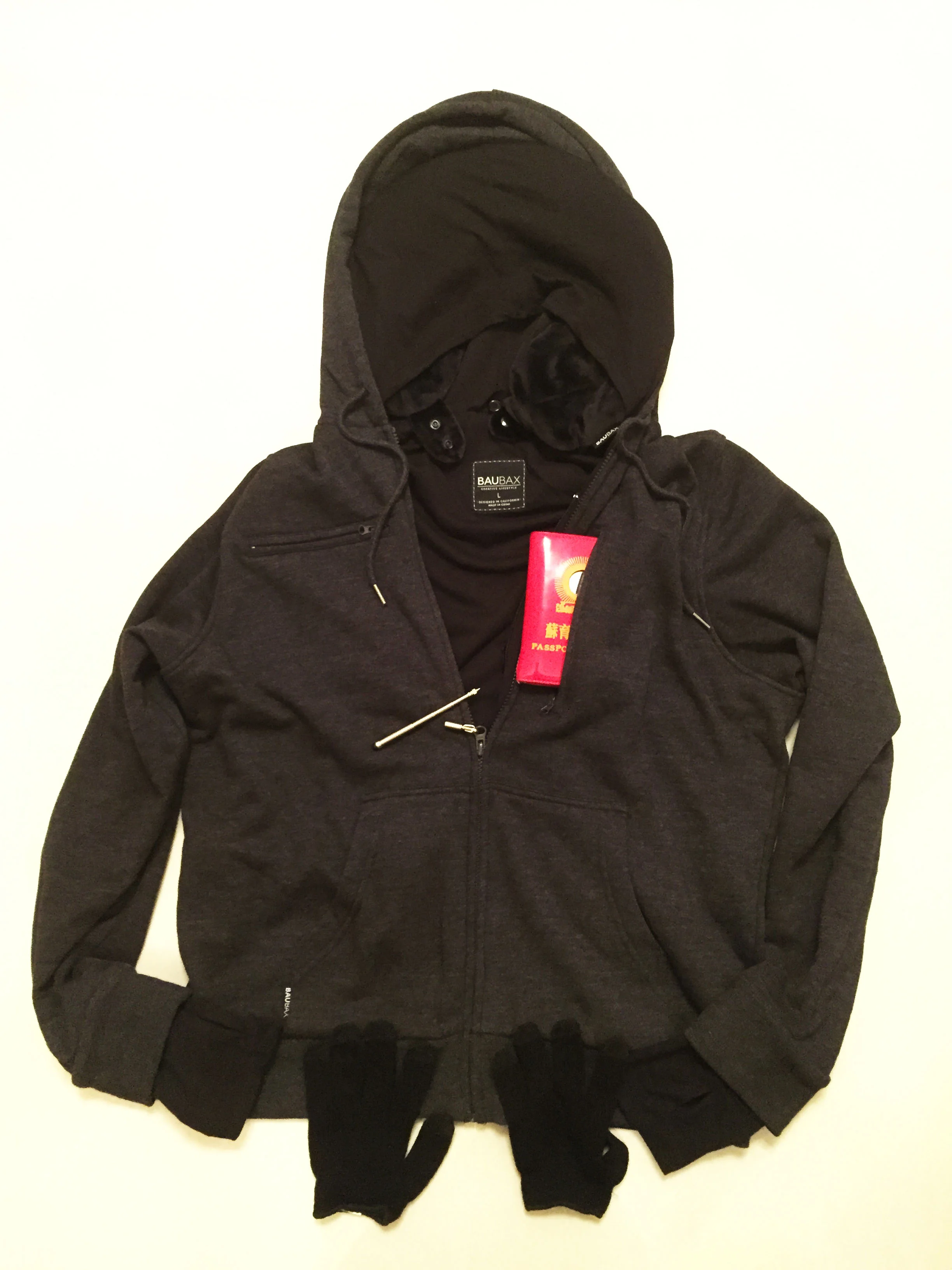Travelling with (and without) the “World’s best Travel Jacket”
