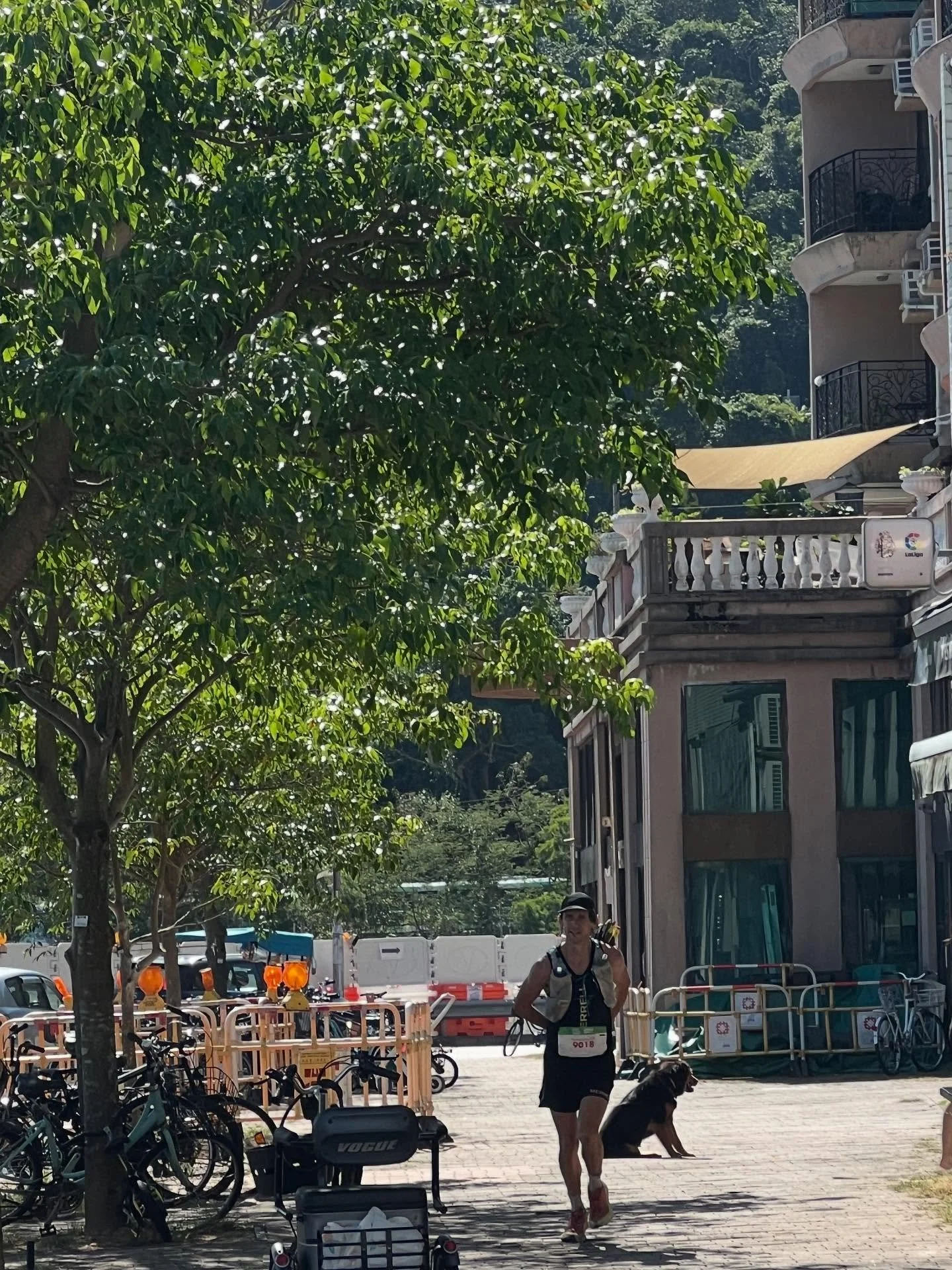 So inspiring to see an absolute legend like @harryruns on his last km of the @utmbworldseries @translantau_by_utmb 120k !  What a lonely sport this is, not even a cycle or forerunner, he basically had to plow his way through unware tourists around th