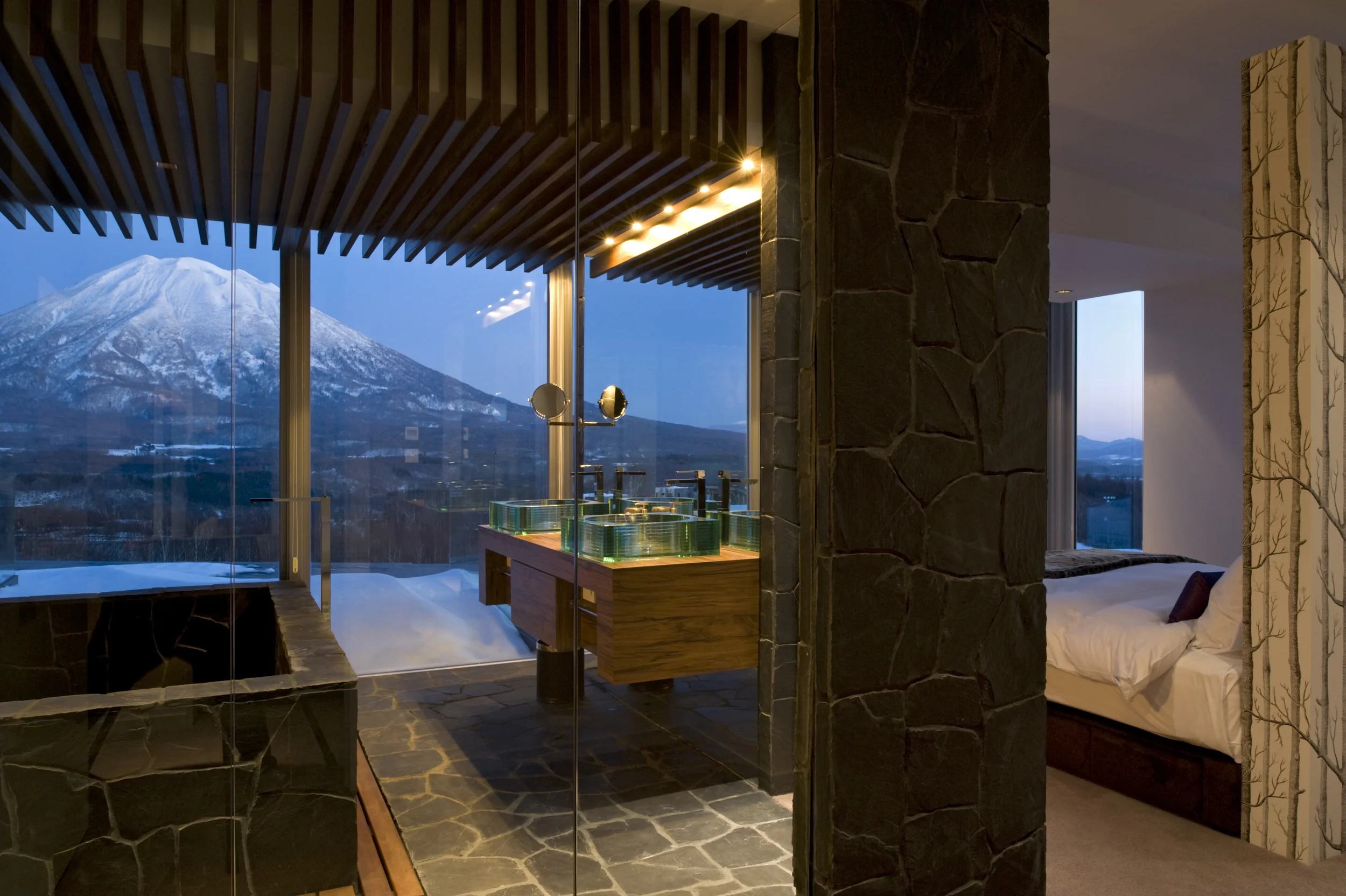 Niseko Penthouse: Kal Bragg
