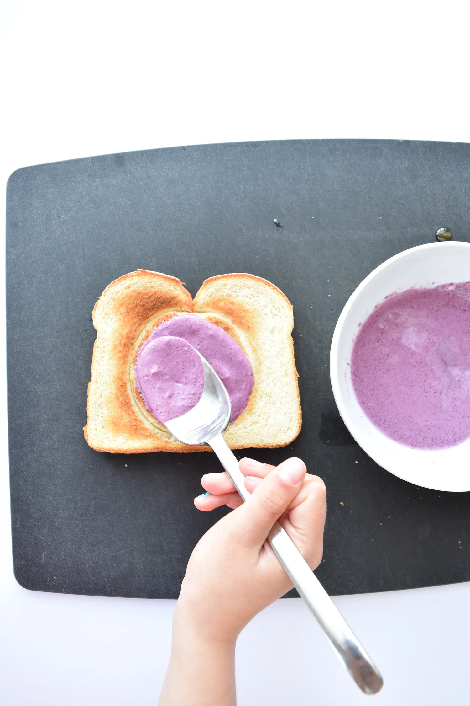 blue_moon_toast_3.jpg
