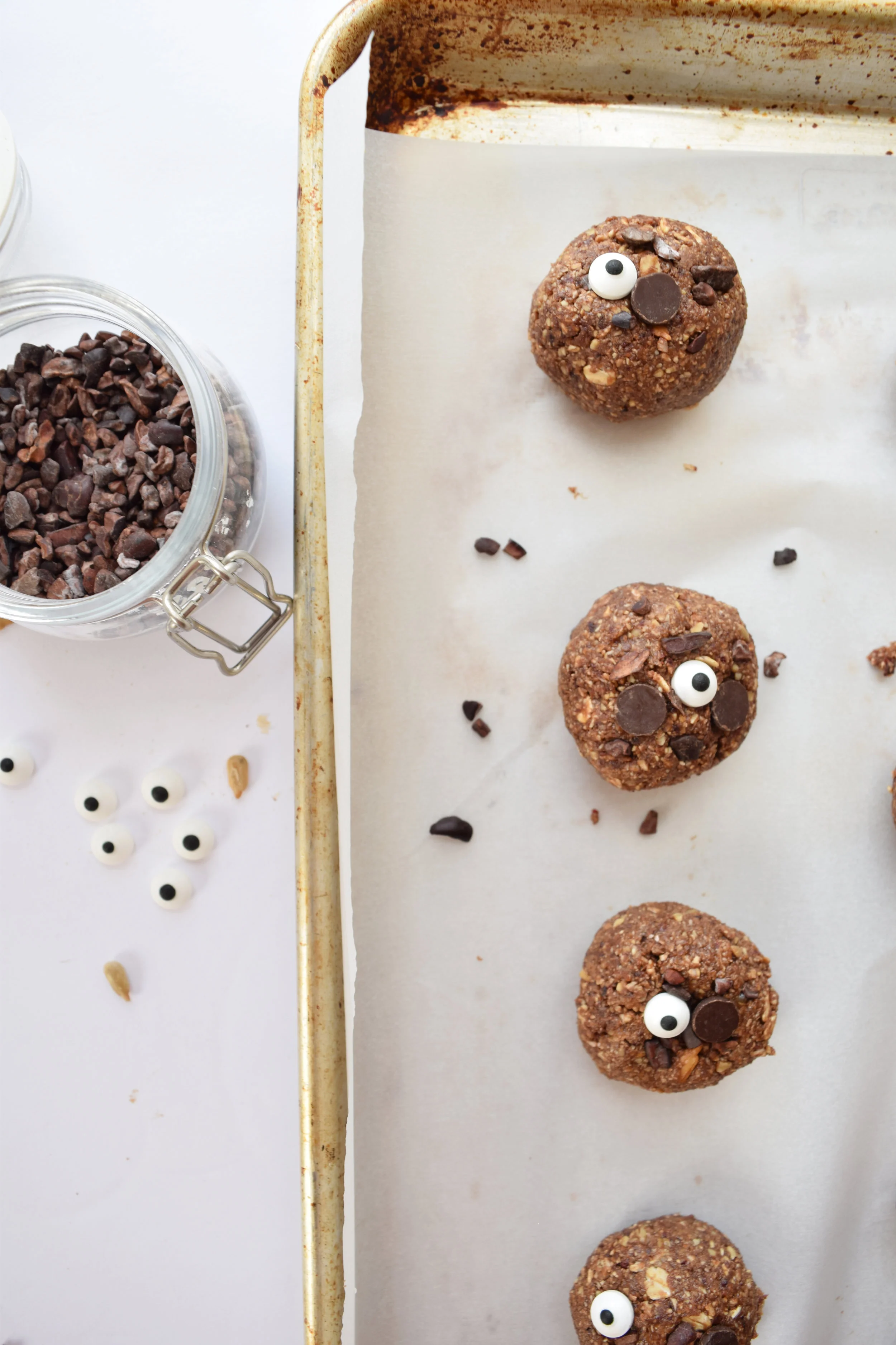 halloween_spider_cookies_2.jpg
