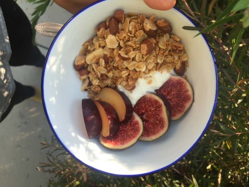 granola-fig-yoghurt.jpg