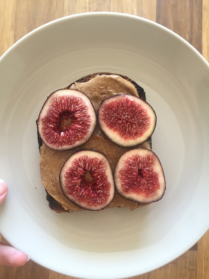 fig-toast.jpg