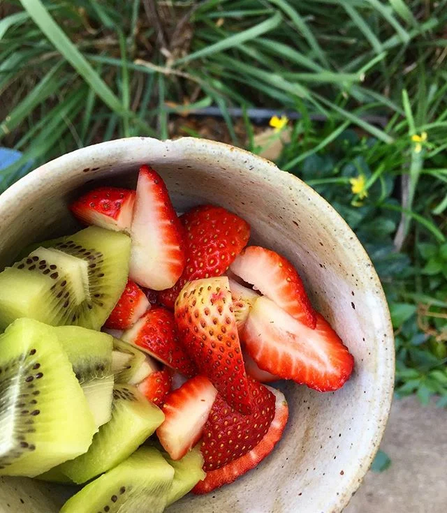 A delicious, seasonal snack that also happens to be #lowfodmap

What’s your favourite fruit combination?