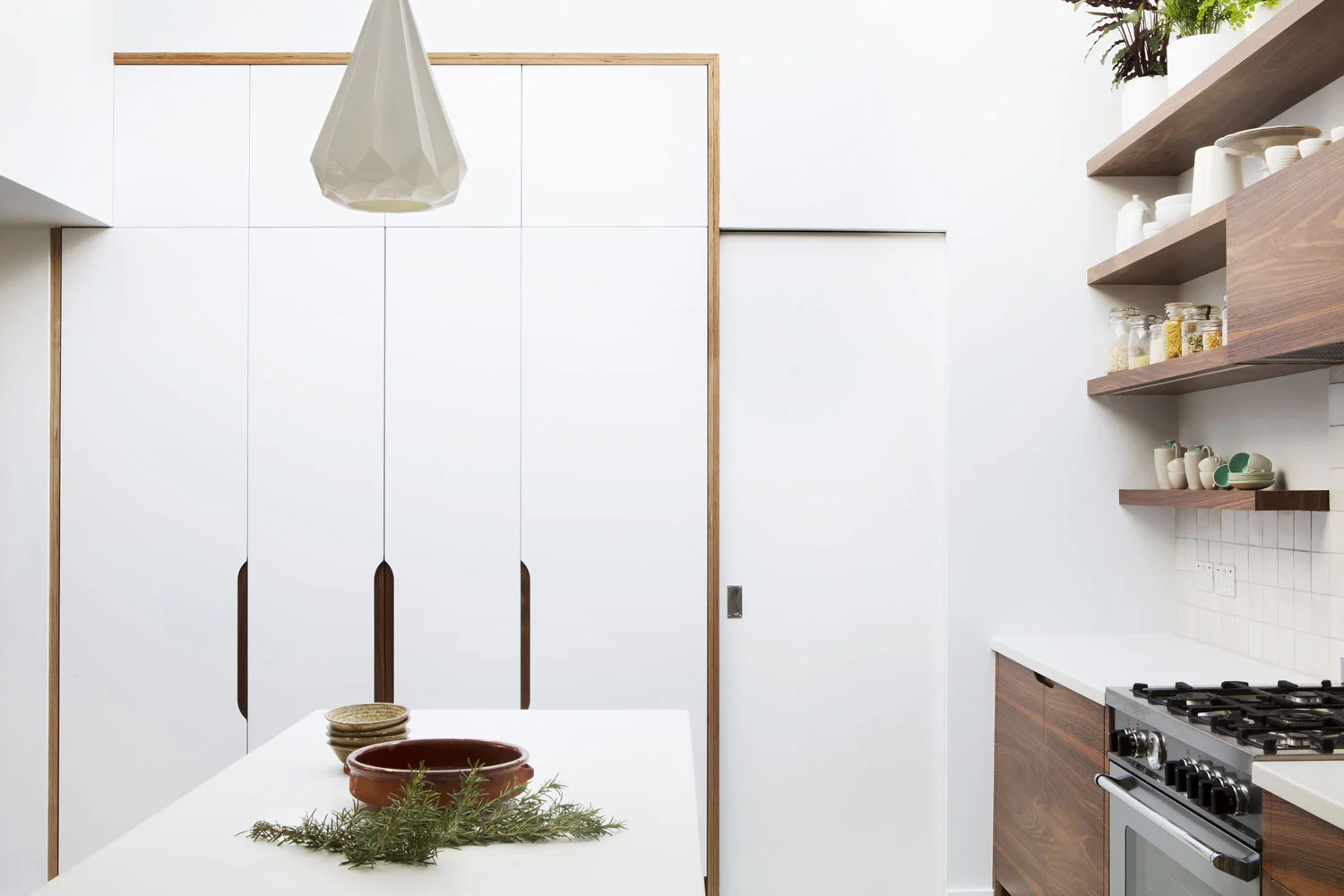 beautiful minimalist london kitchen