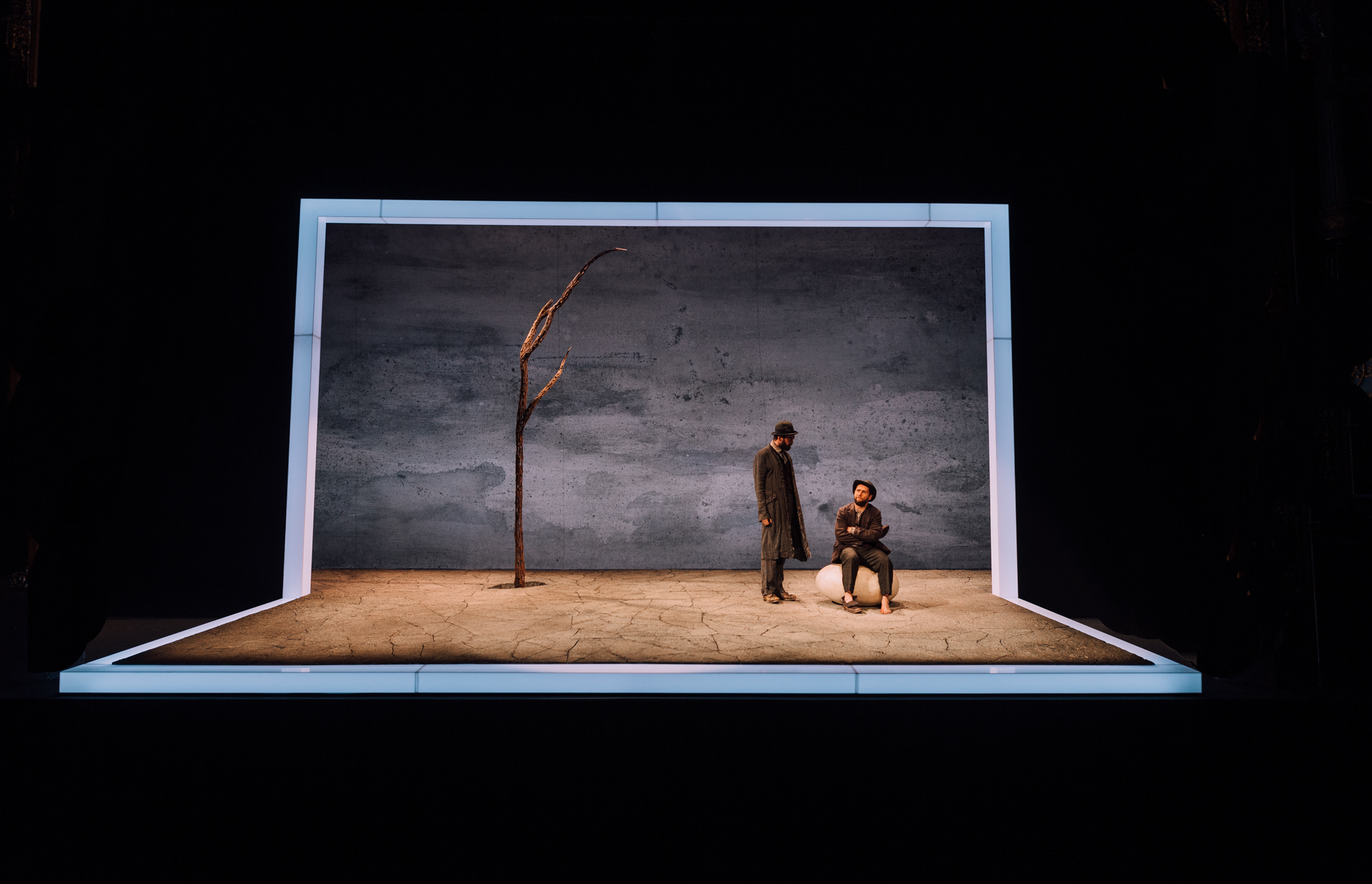 Waiting_for _Godot_RyanBuchanan_012.jpg