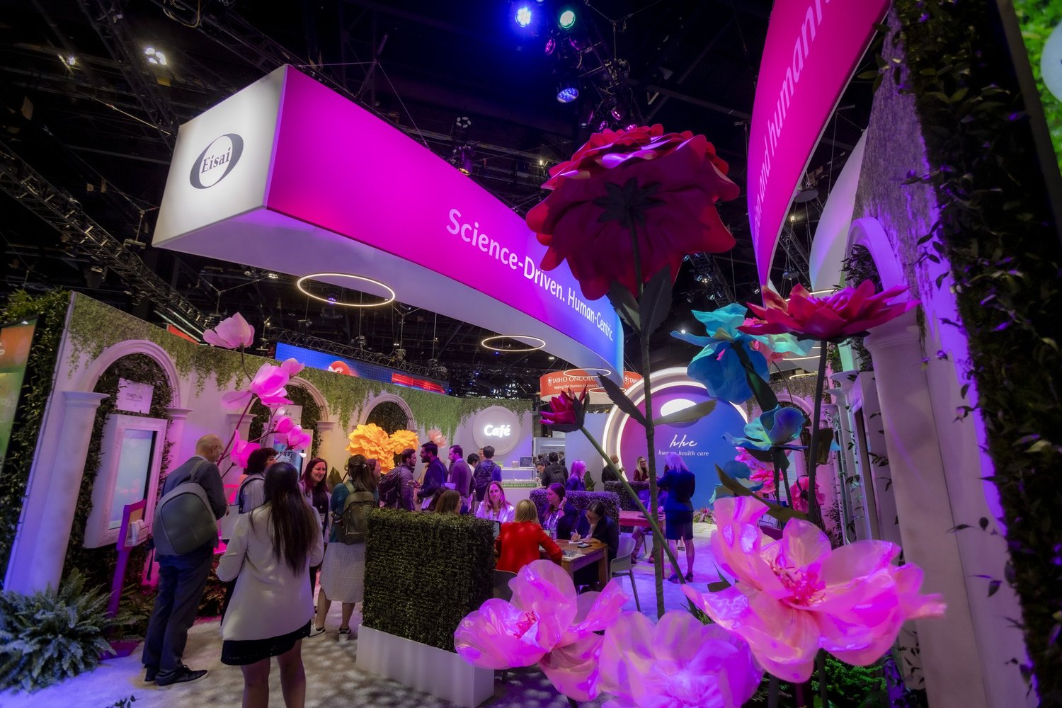 Chicago trade show photography showing a branded exhibit booth