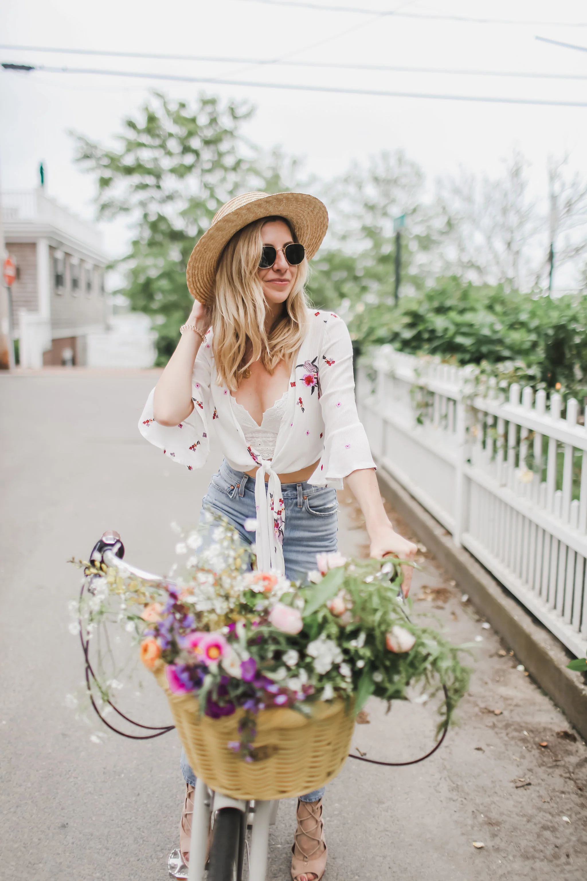 Ashley_chelsea_marthasVineyard_lifestyle-41.jpg