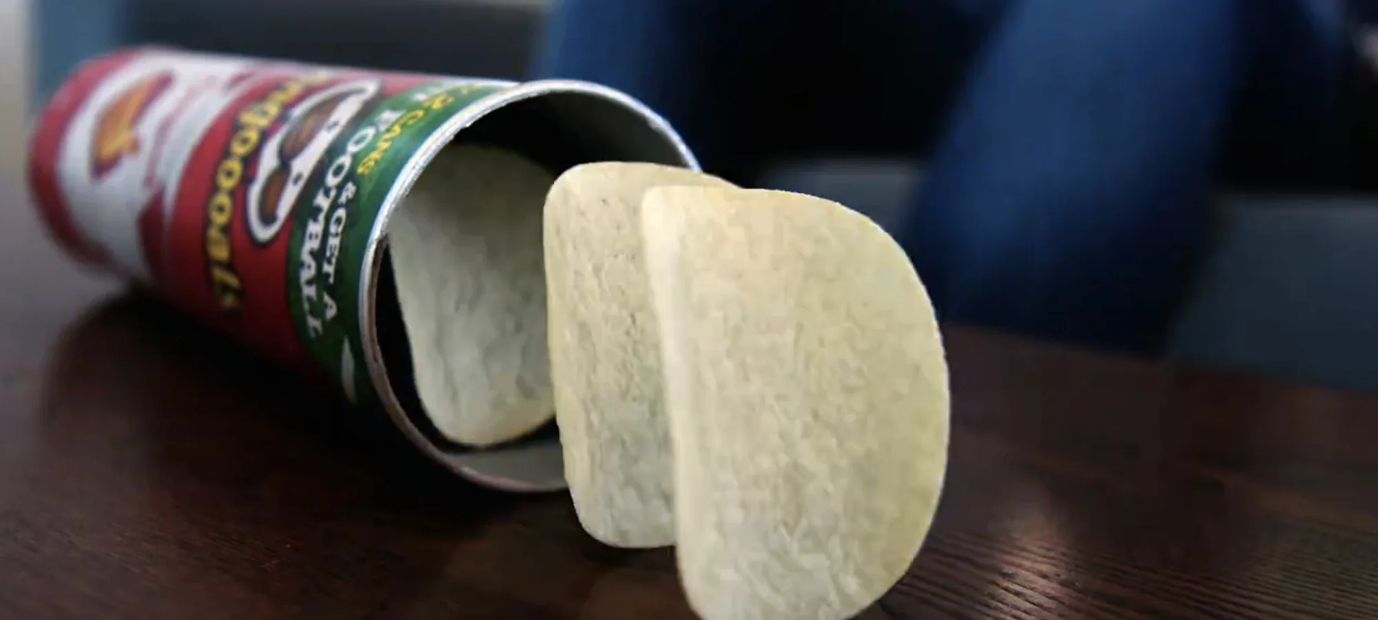 pringles-tube.jpg