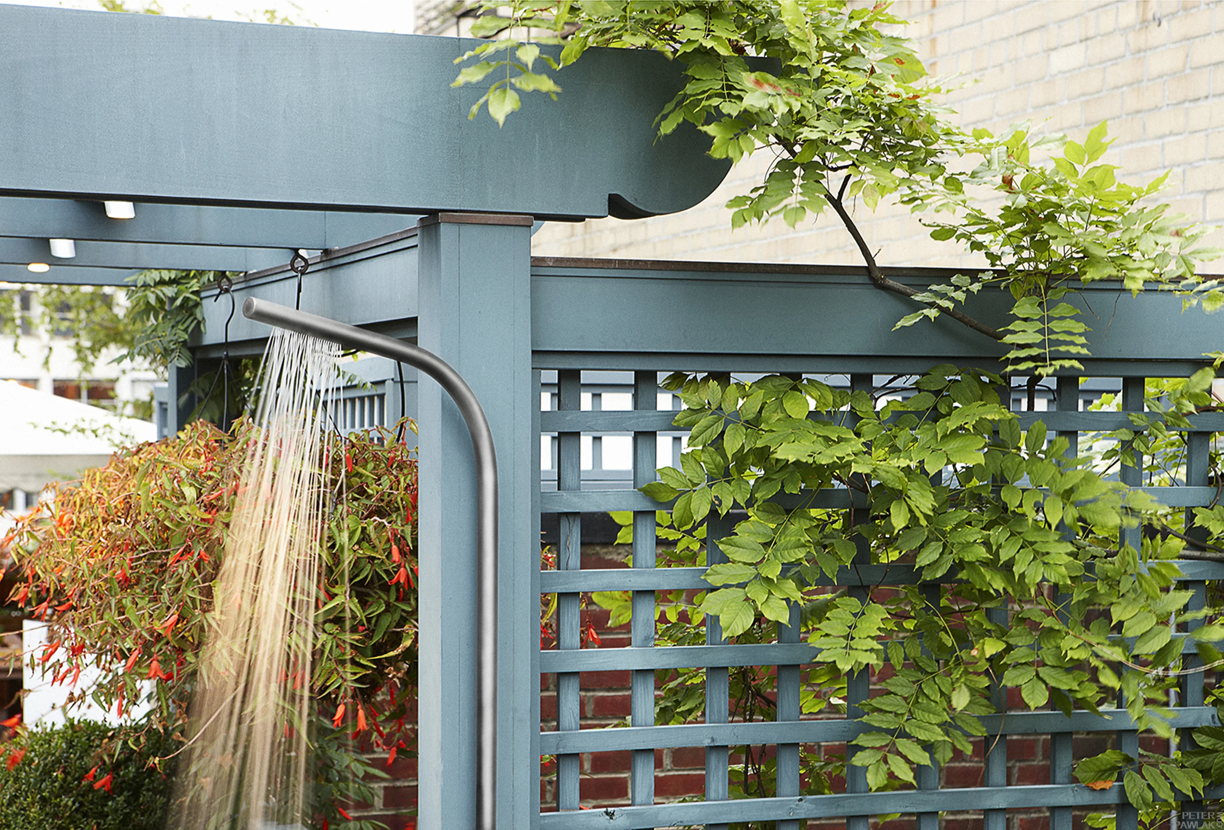    Outdoor Shower      in rooftop garden     Maureen Hackett landscape designer     Rick Shaver lighting designer     Bruce Buck photographer   