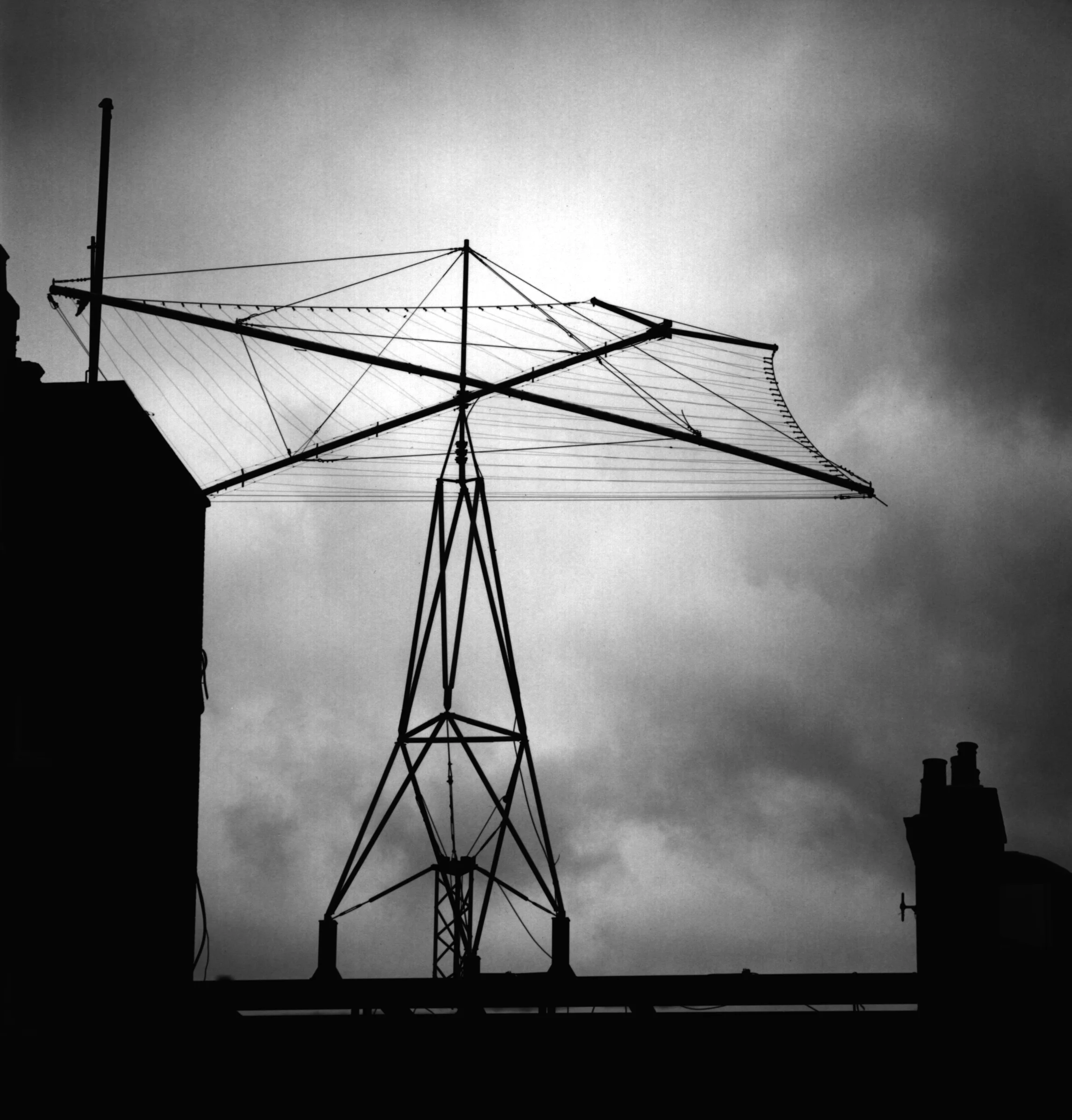 dorchester_antenna_closeup.jpeg