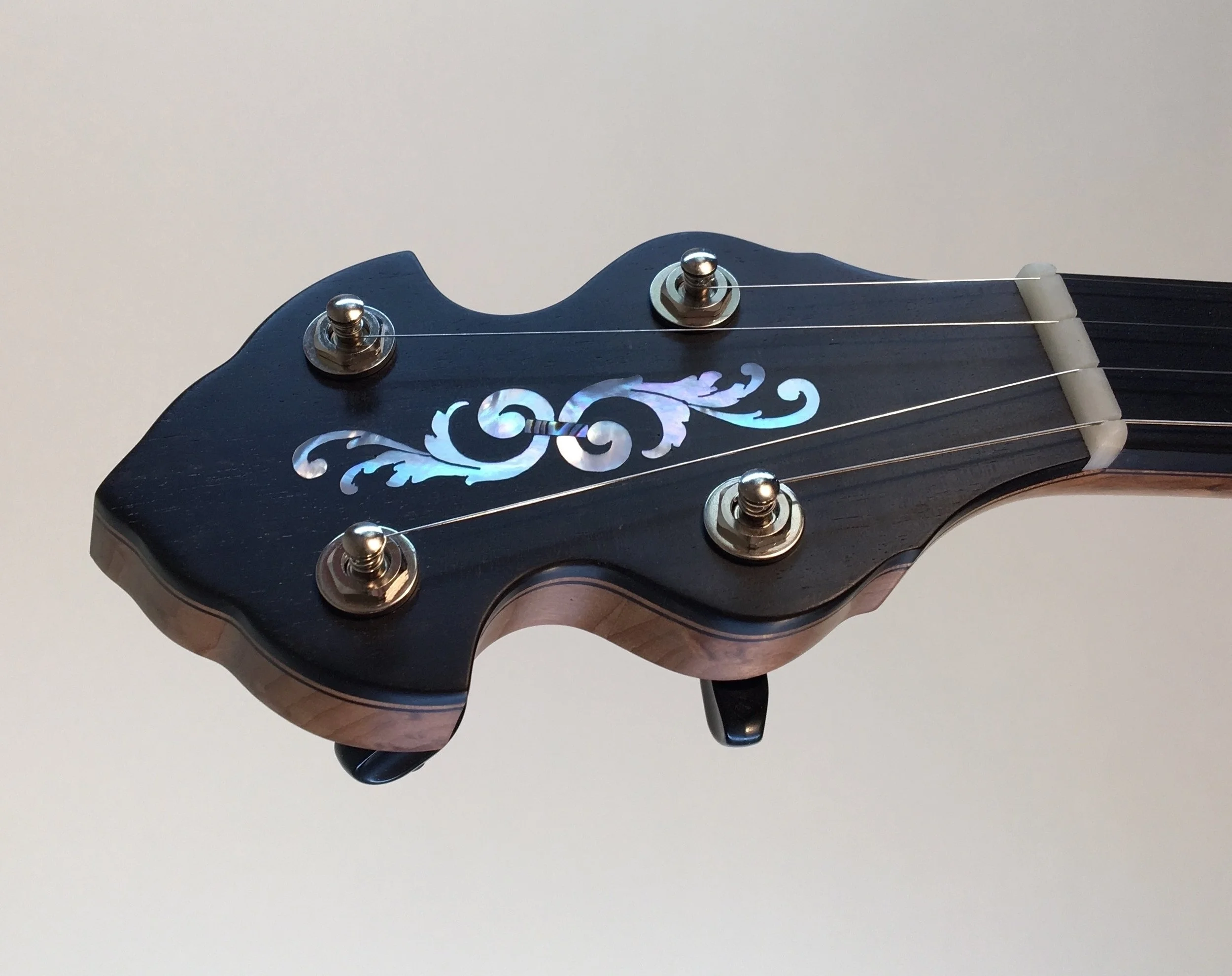 The Ozark Banjo Co. by Lukas Pool & Eden Forman Custom open back clawhammer banjos & Lessons