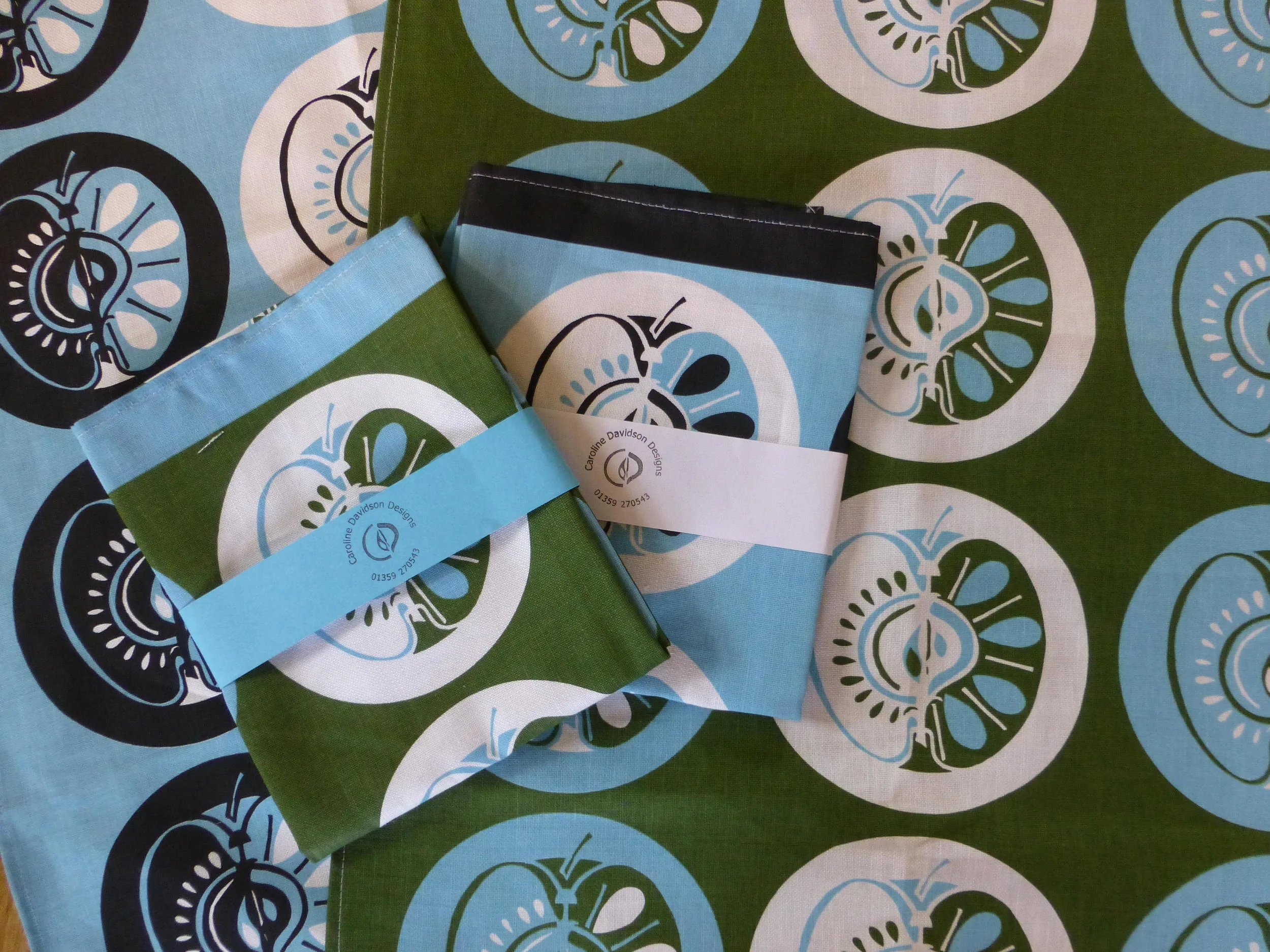 teatowels in apple design.JPG