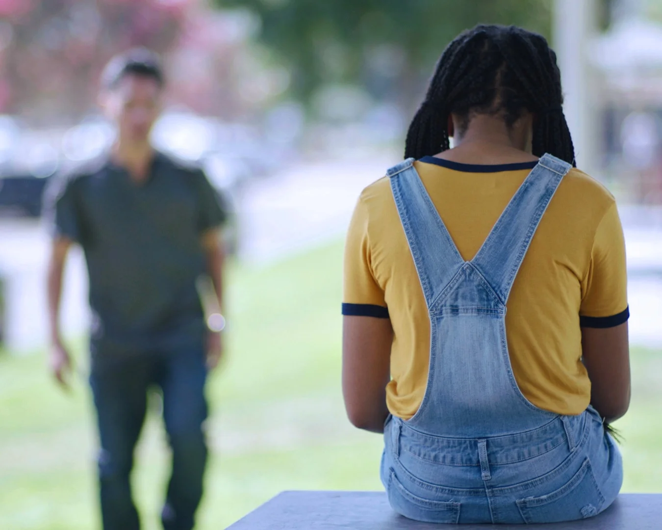 Guy_Approaching_Girl.jpg
