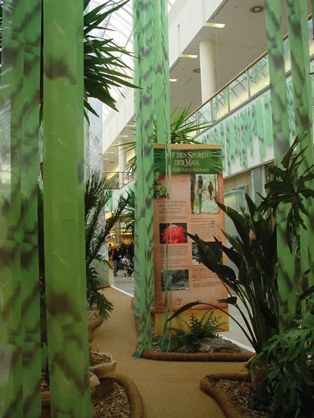 weckert_RIA_Maya_Ausstellung11_600px.jpg