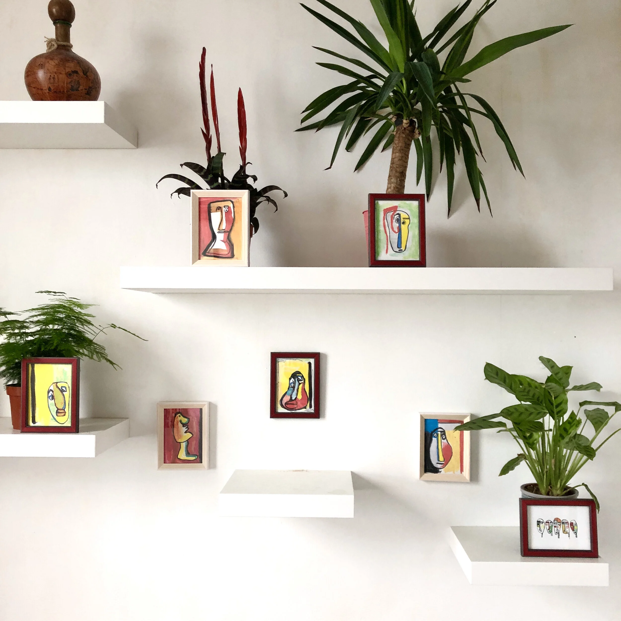 mini frame shelfie.jpg