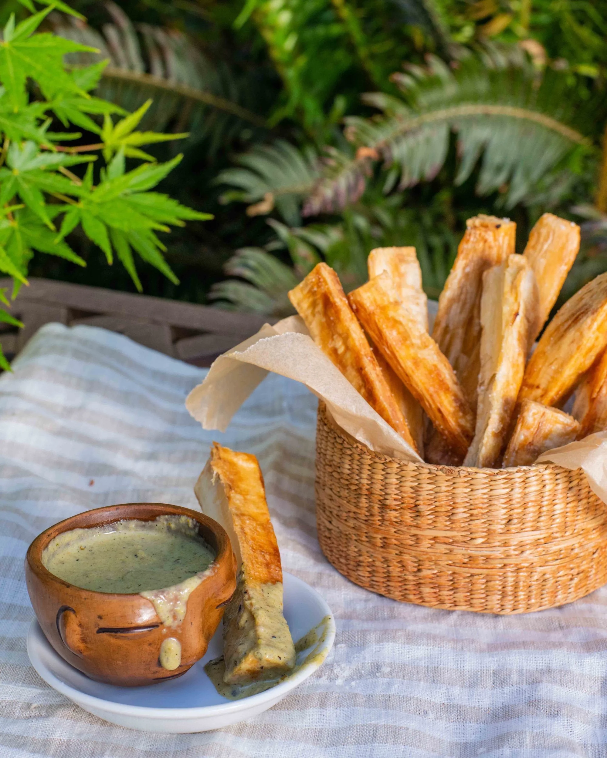 2023-cookbook-Chapter5-YuccaFrites-4-130-24.jpeg