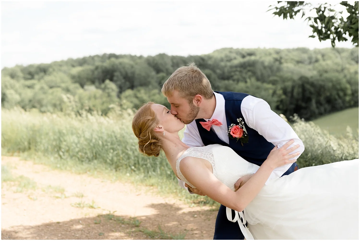Chaska Wedding Venue MN. Bride and groom kiss