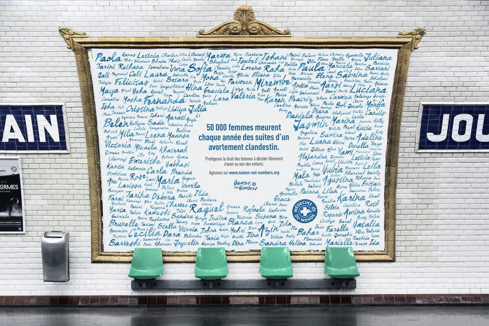  Outdoor campaign, Paris Métro 