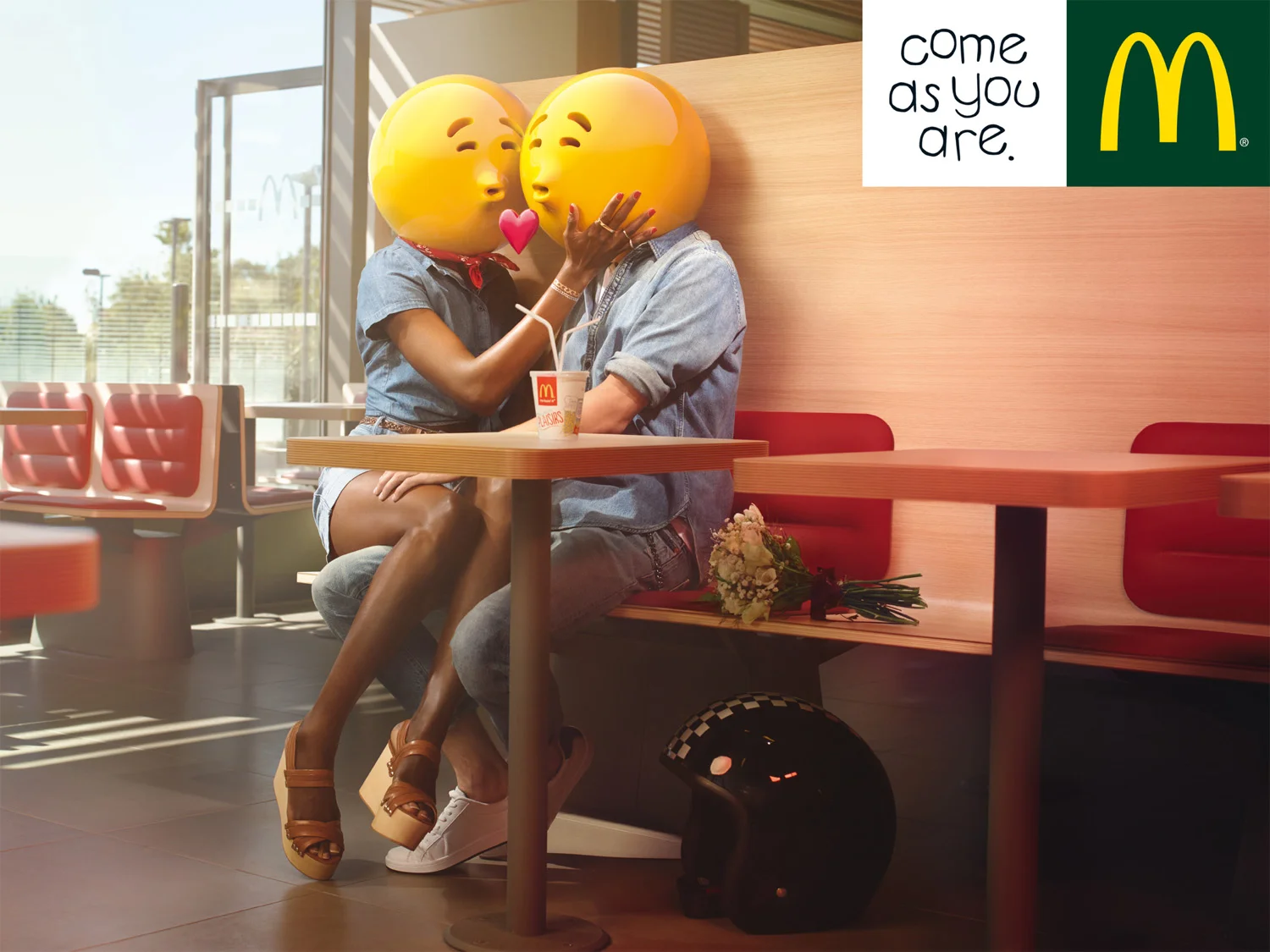  Outdoor campaign 