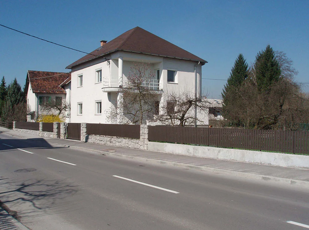 KGA_HisaBabsek_OBSTOJECE_06.jpg