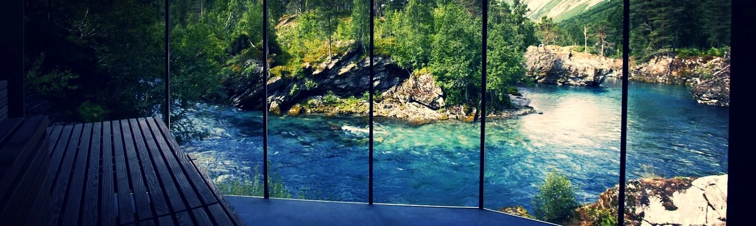 Low tech vs High tech