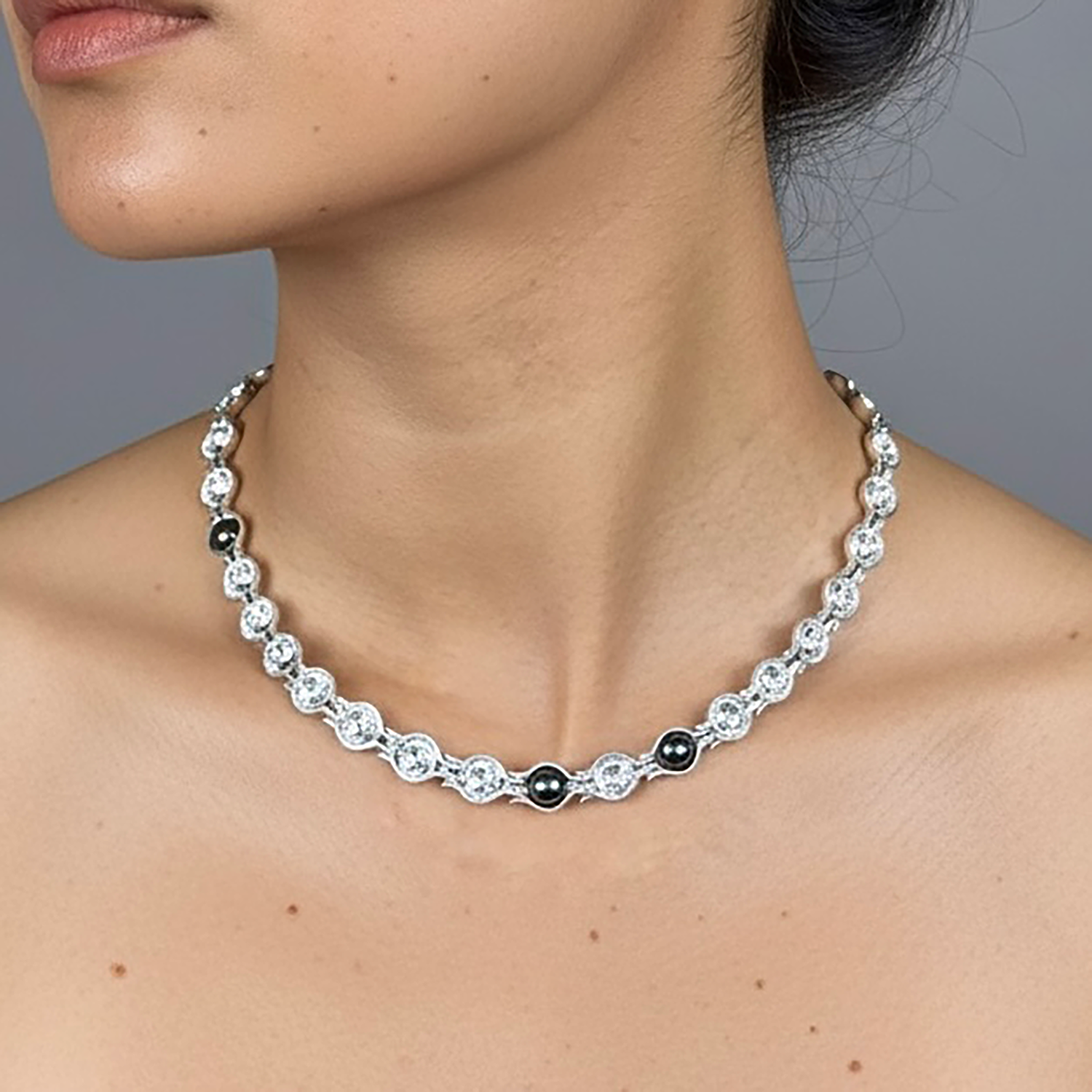 0.25_Perla Necklace_TA_09.png