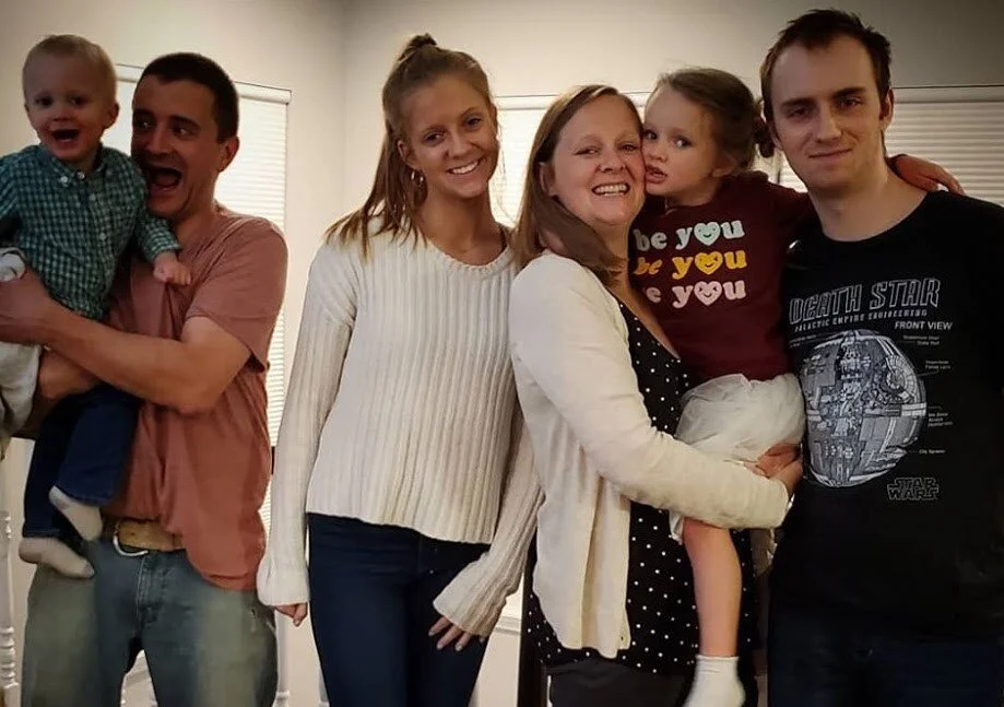 We are VdM (at a distance): The Steinman Family