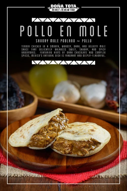 Pollo en Molo *Only available in South Texas Locations